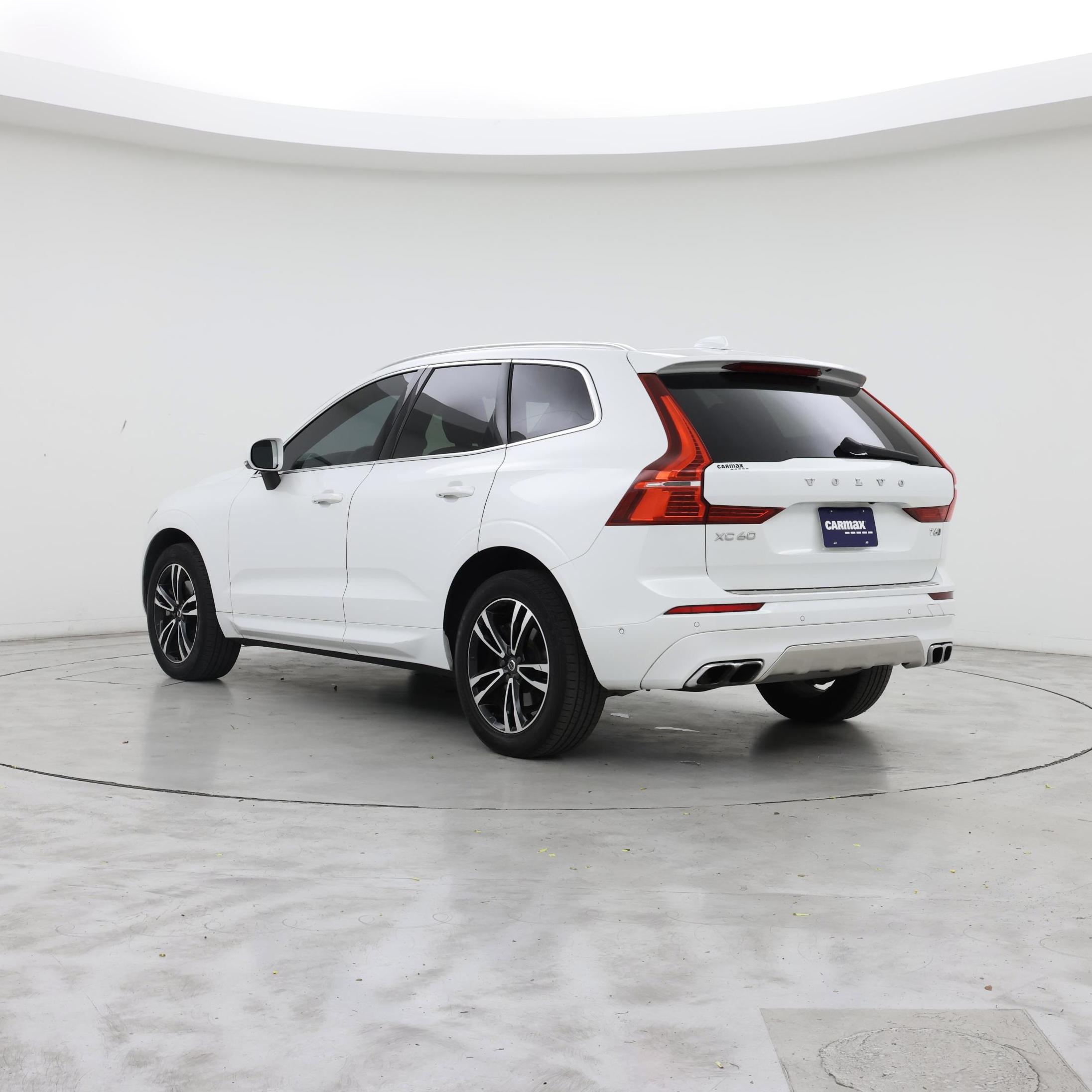 Thumbnail: 2019 Volvo XC60 - 2