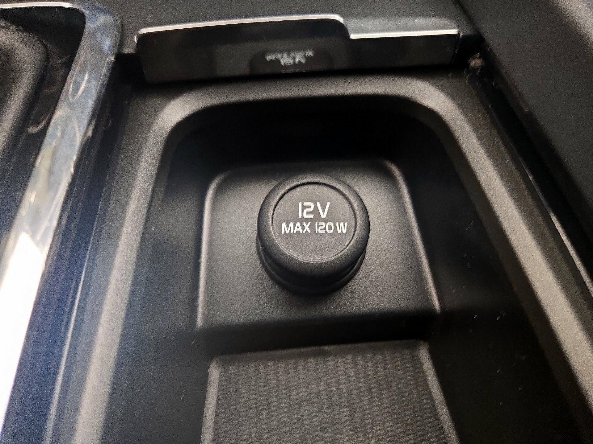 Thumbnail: 2019 Volvo XC60 - 19