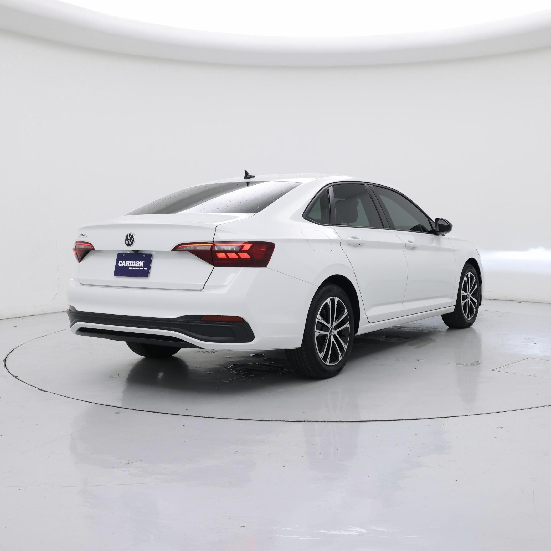 Thumbnail: 2024 Volkswagen Jetta - 8
