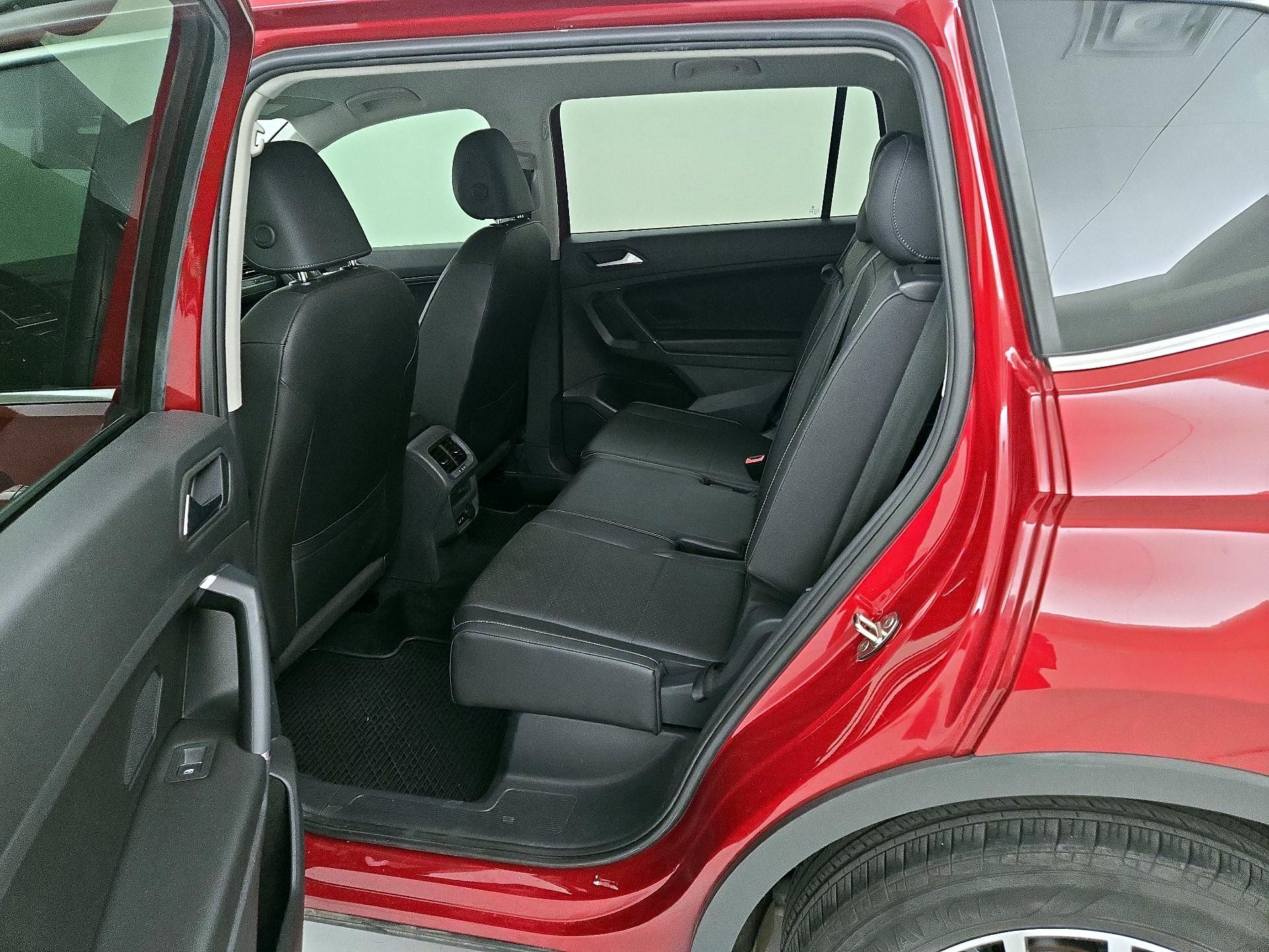 Thumbnail: 2020 Volkswagen Tiguan - 19