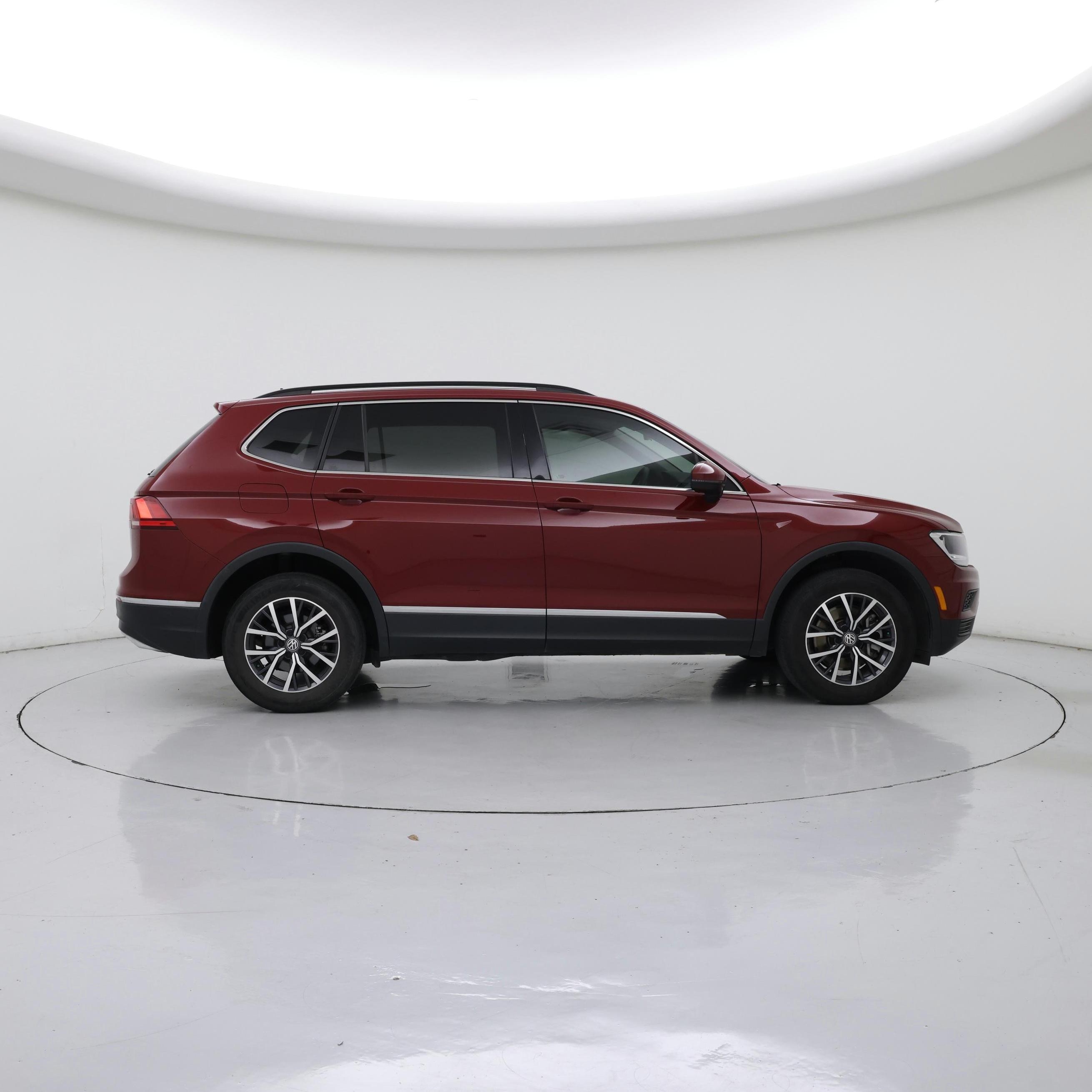 Thumbnail: 2020 Volkswagen Tiguan - 7