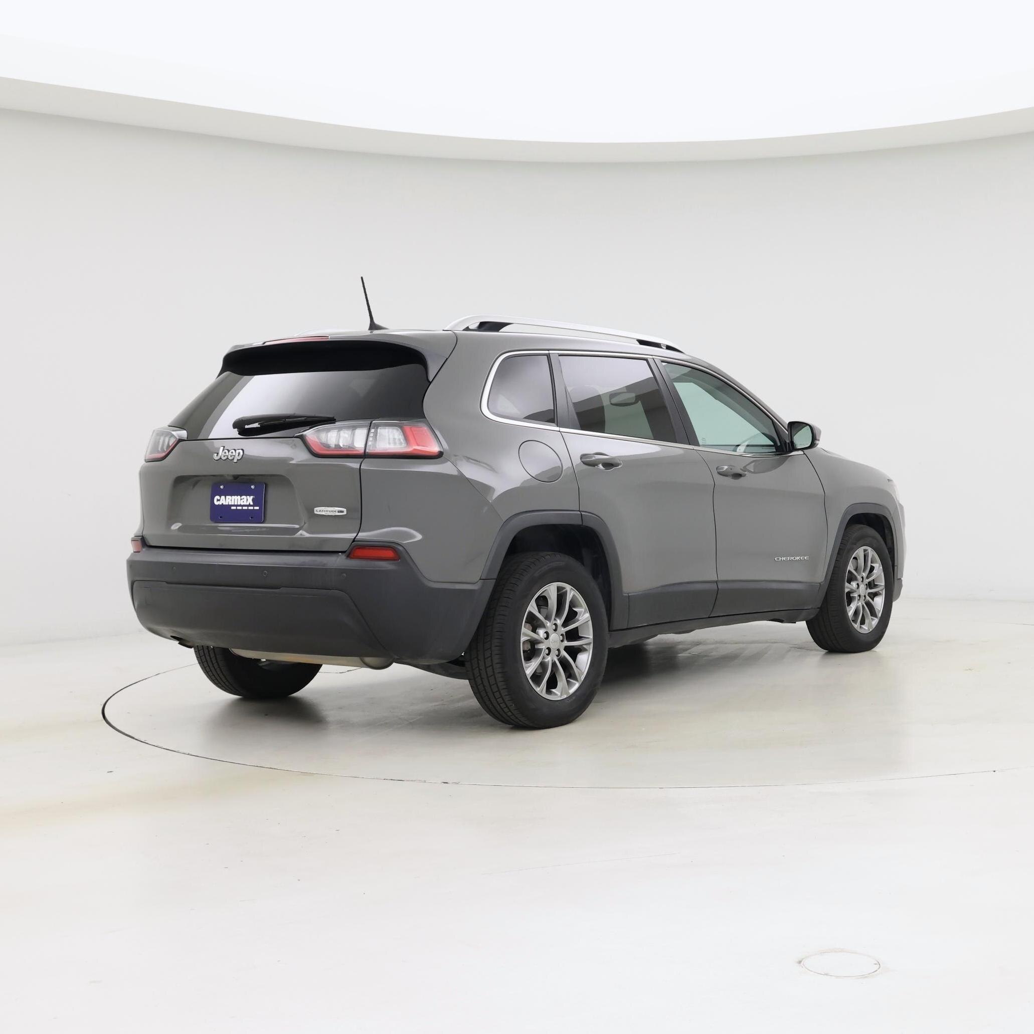 Thumbnail: 2019 Jeep Cherokee - 8