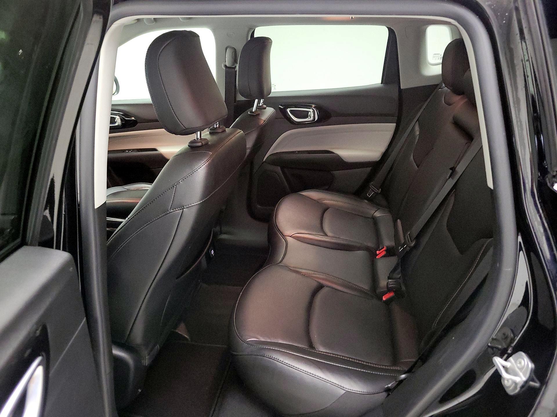 Thumbnail: 2022 Jeep Compass - 18