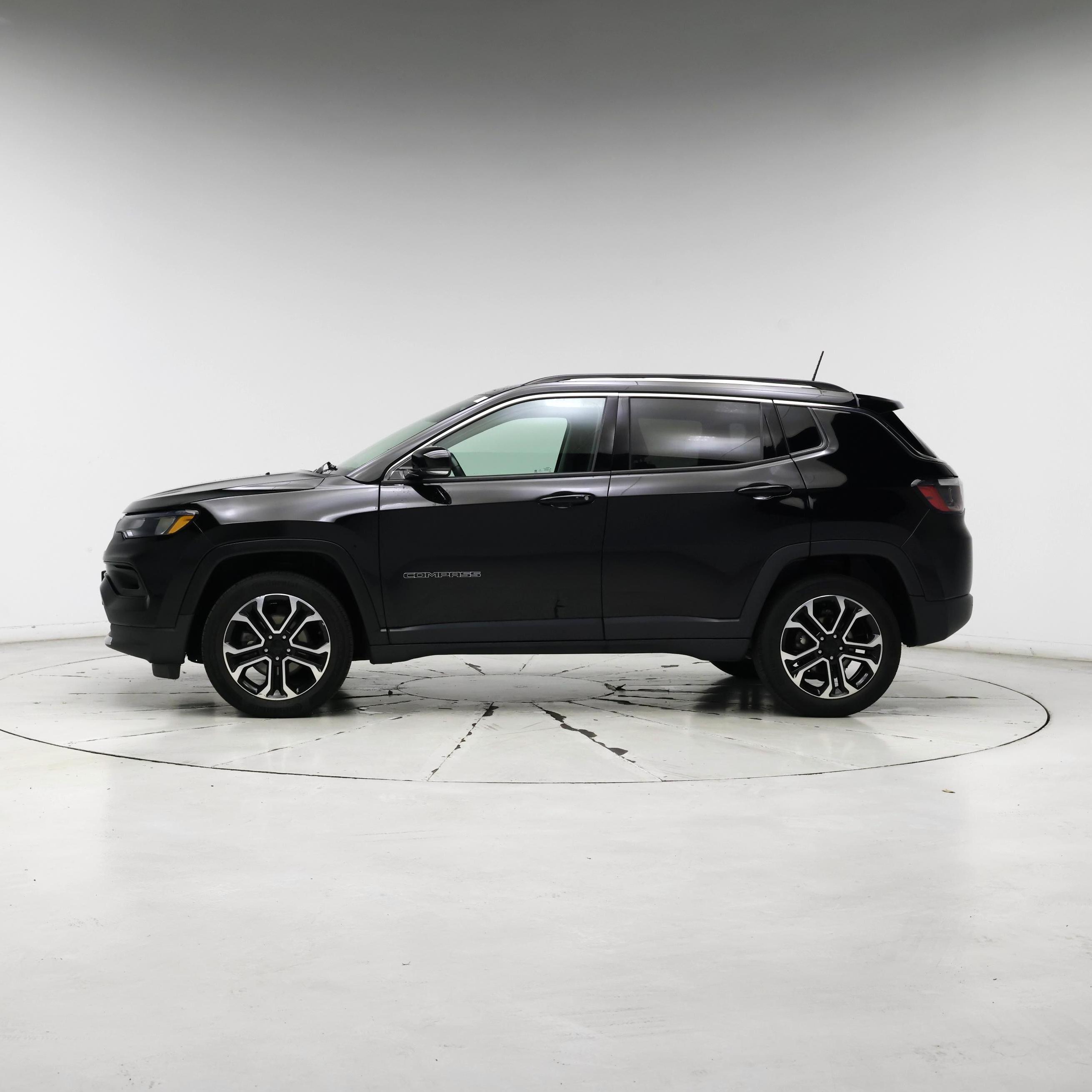 Thumbnail: 2022 Jeep Compass - 3