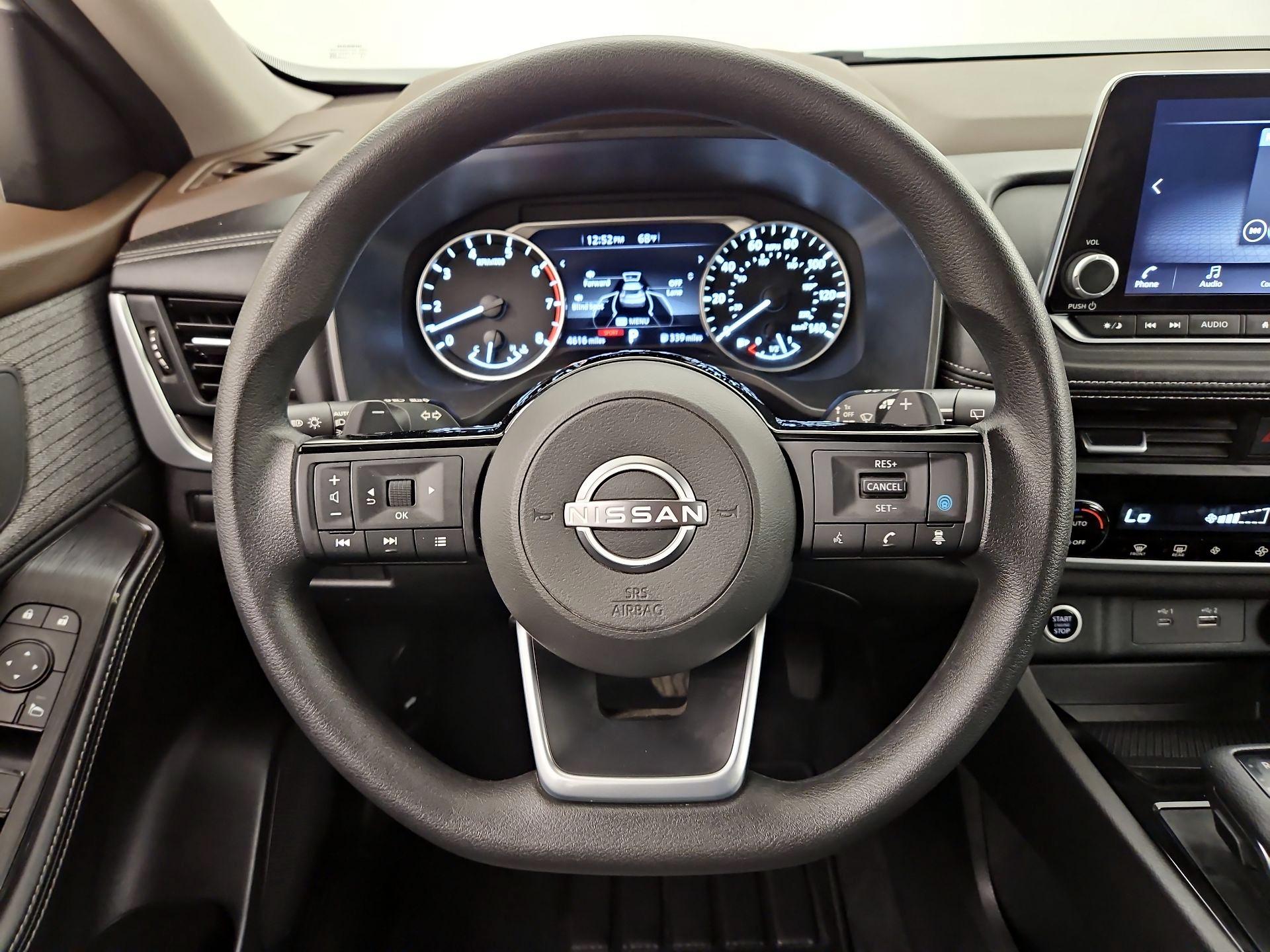 Thumbnail: 2023 Nissan Rogue - 10