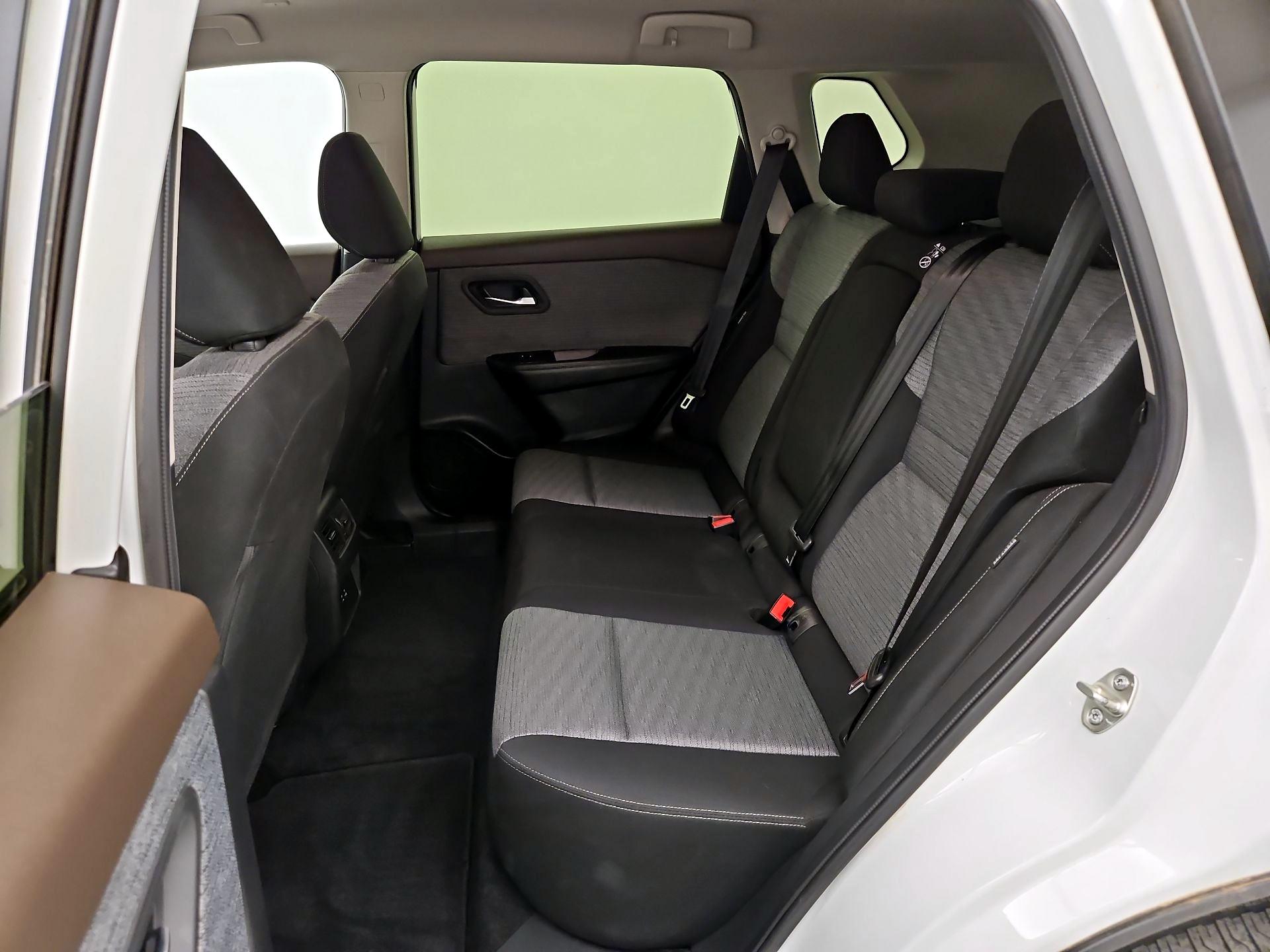 Thumbnail: 2023 Nissan Rogue - 19