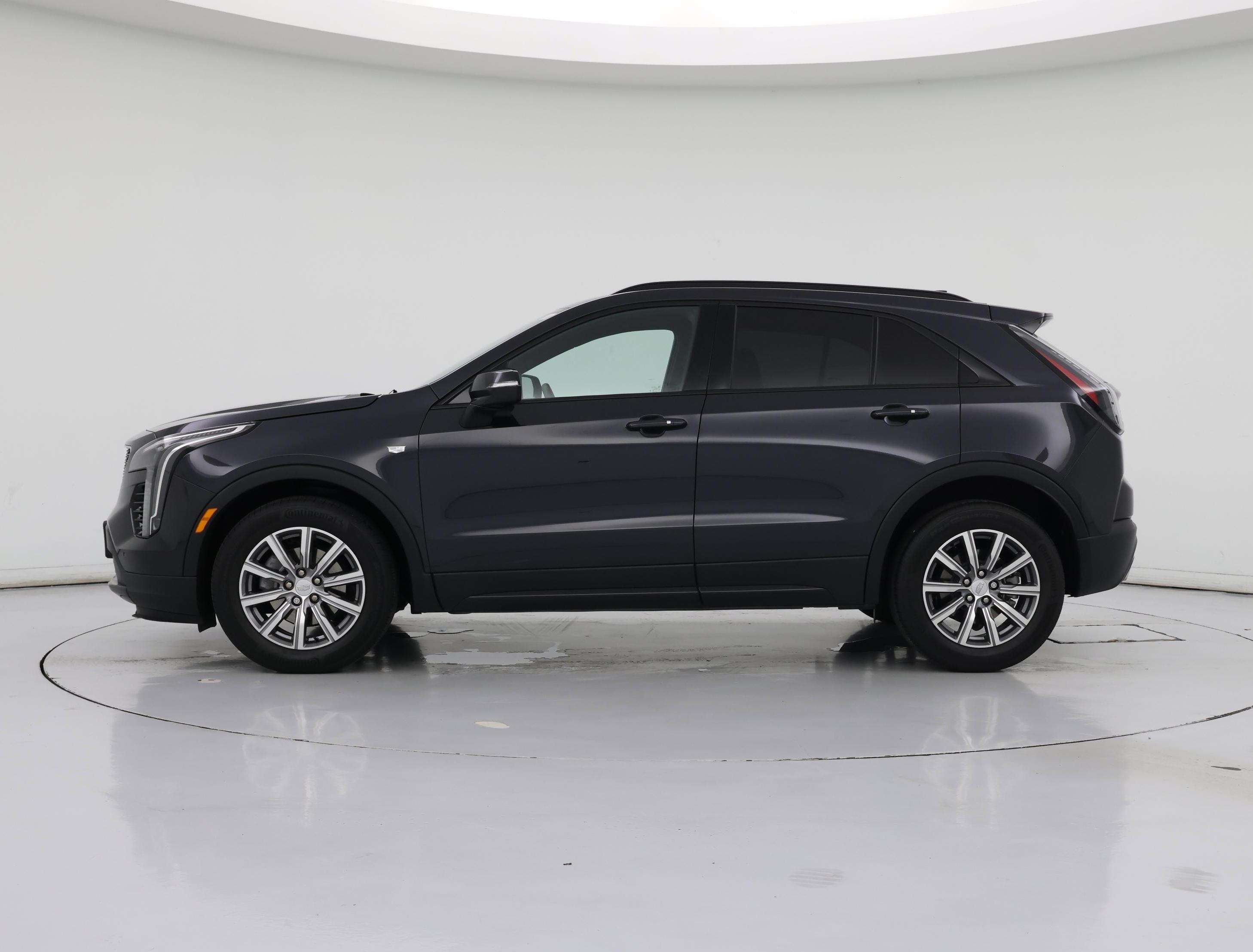 Thumbnail: 2023 Cadillac XT4 - 3