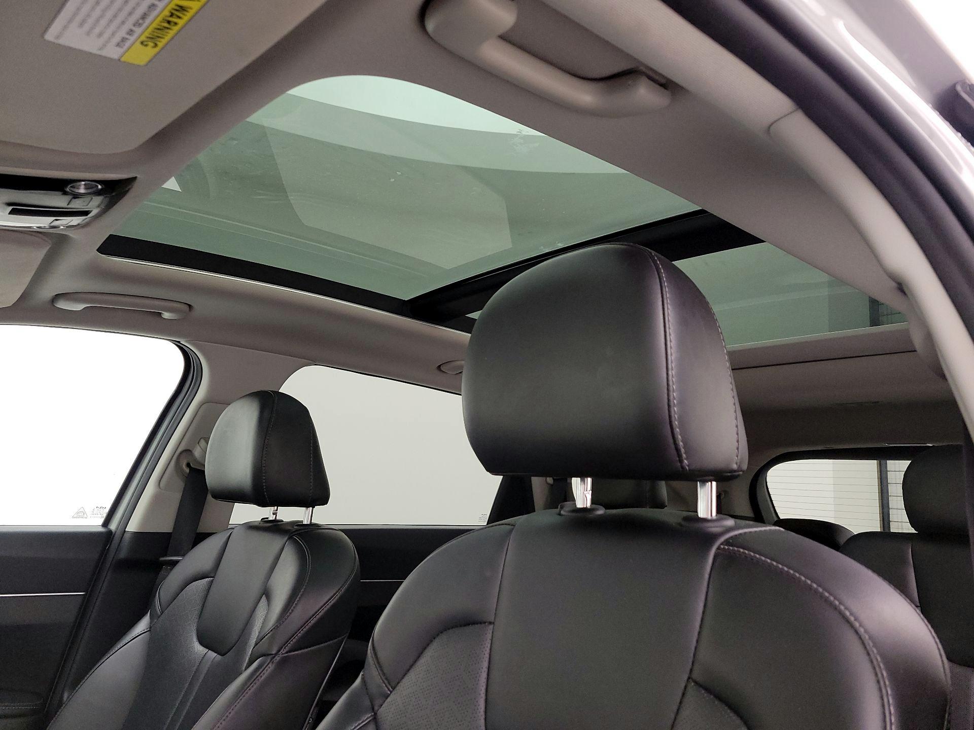 Thumbnail: 2022 Kia Sorento - 20