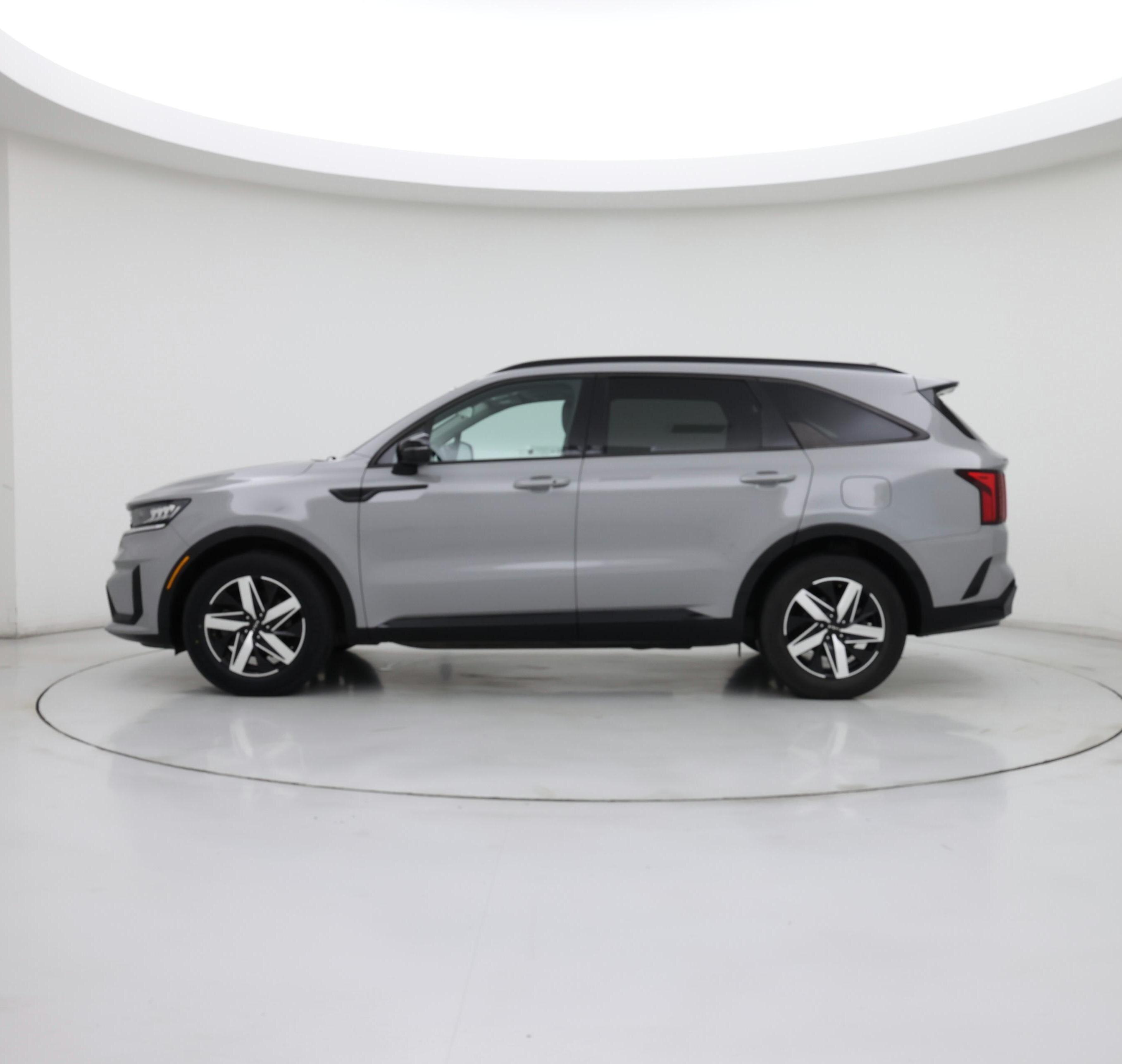 Thumbnail: 2022 Kia Sorento - 3