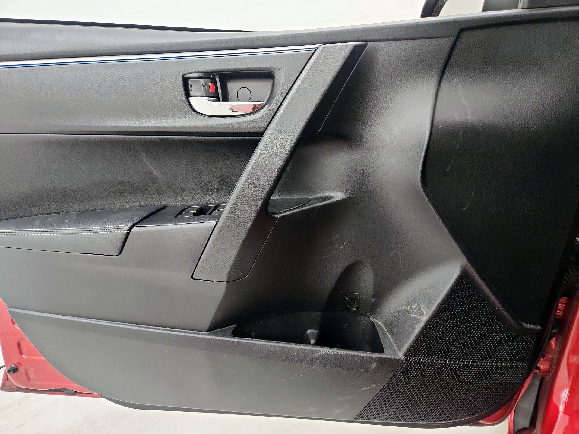 Thumbnail: 2016 Toyota Corolla - 12