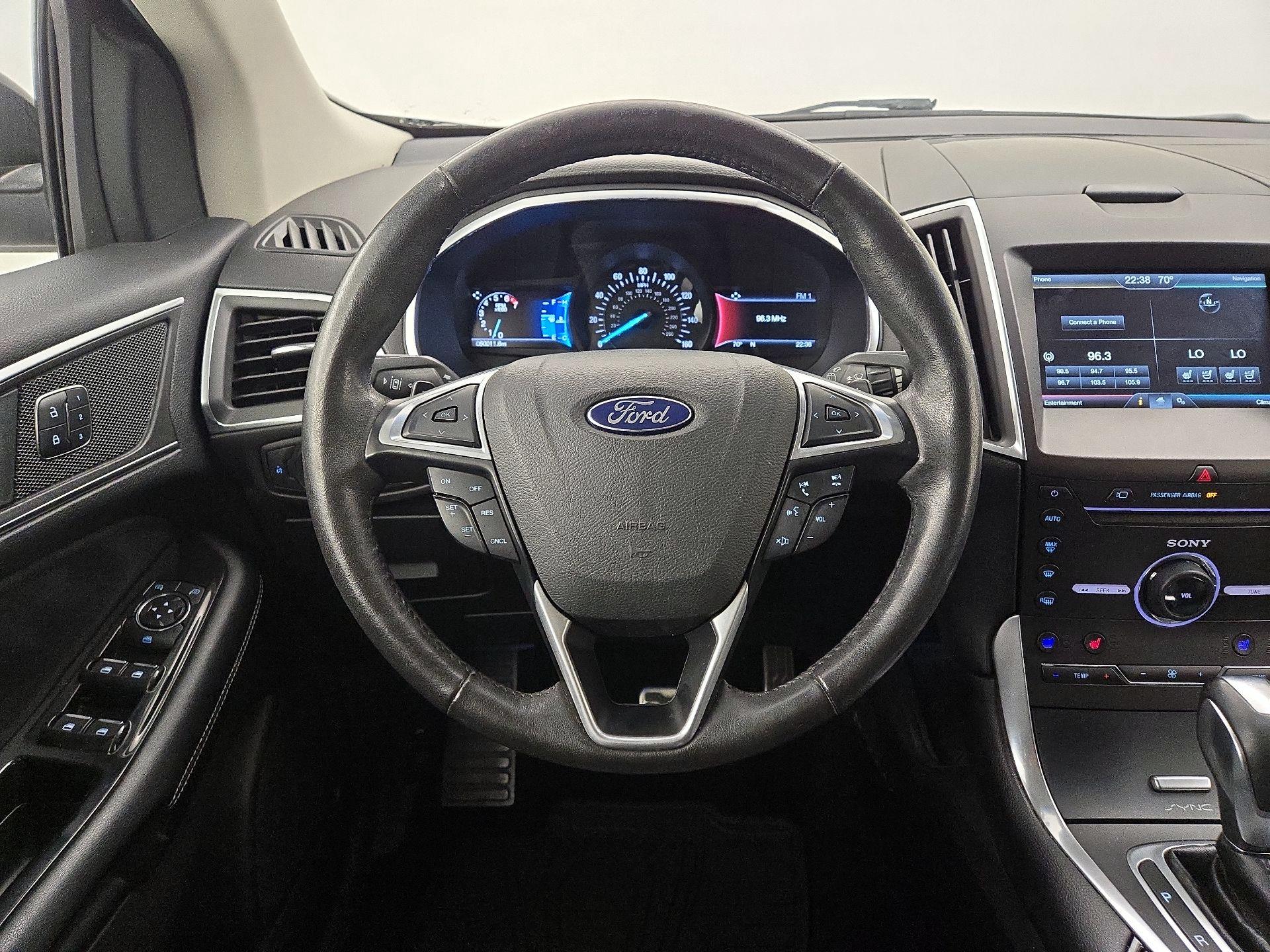 Thumbnail: 2015 Ford Edge - 10