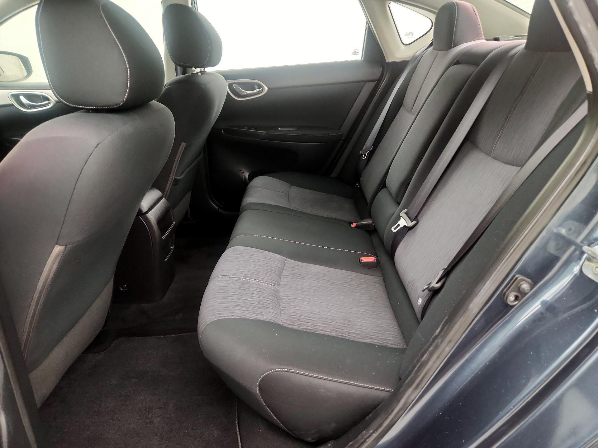 Thumbnail: 2014 Nissan Sentra - 17