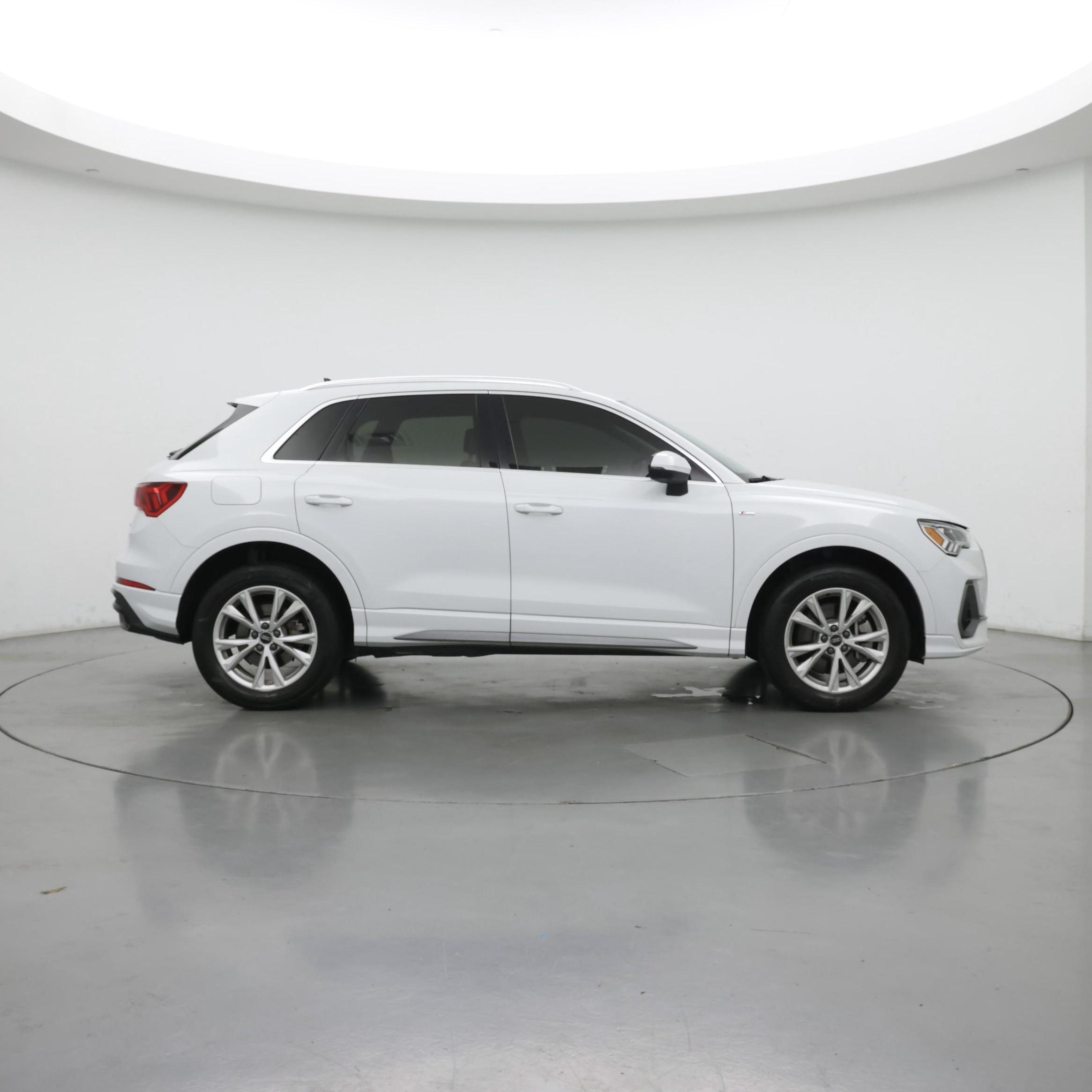 Thumbnail: 2022 Audi Q3 - 7