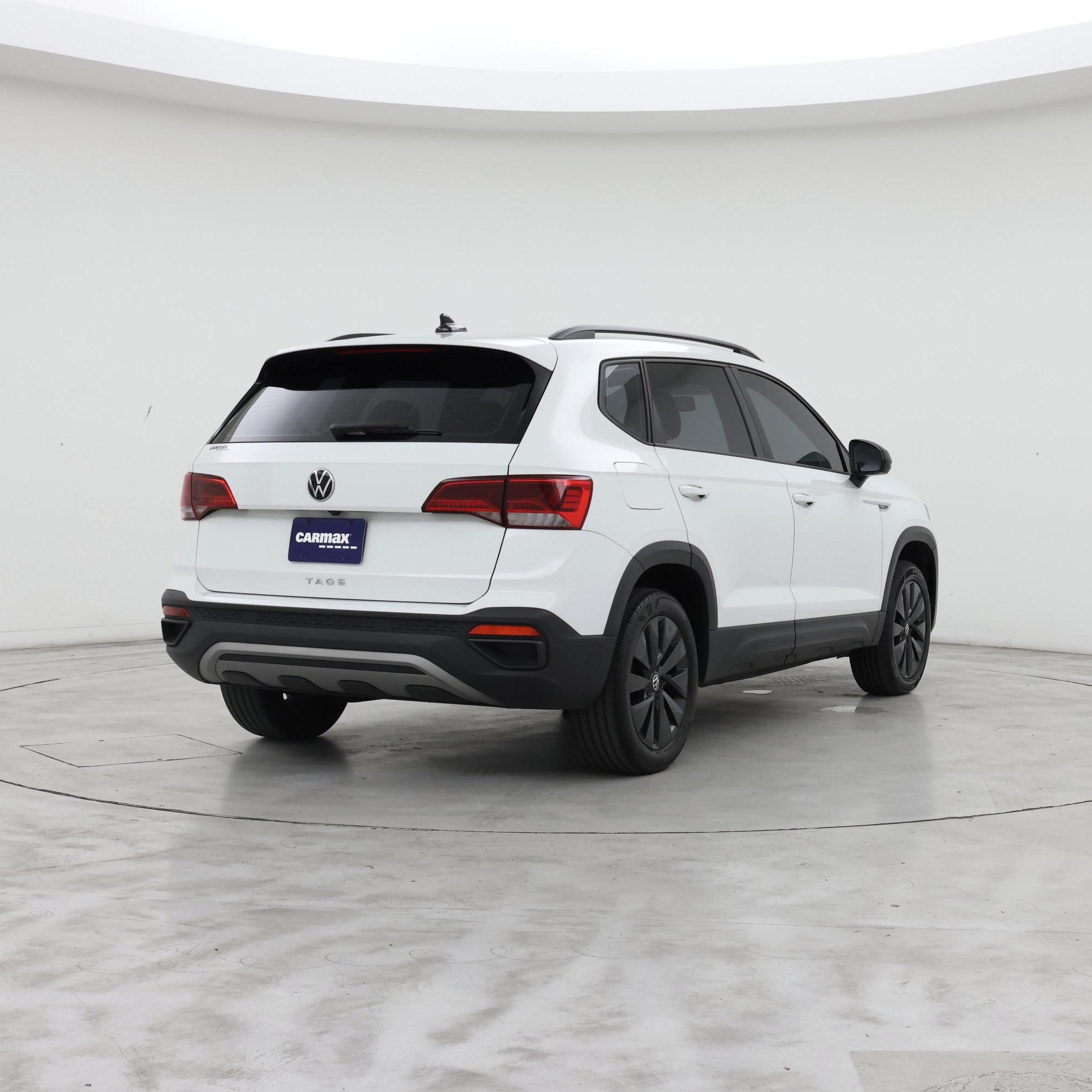 Thumbnail: 2022 Volkswagen Taos - 8