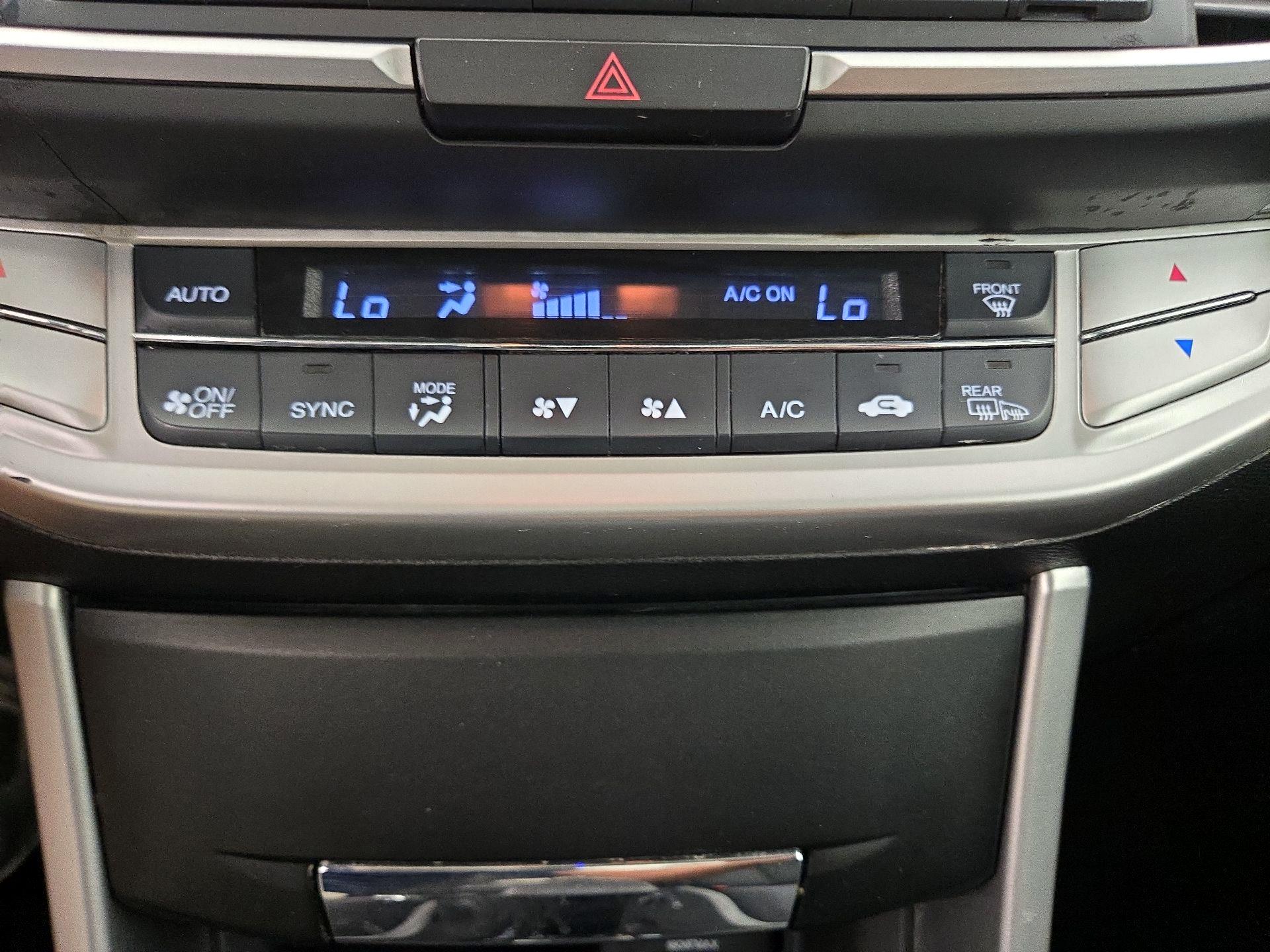 Thumbnail: 2015 Honda Accord - 16