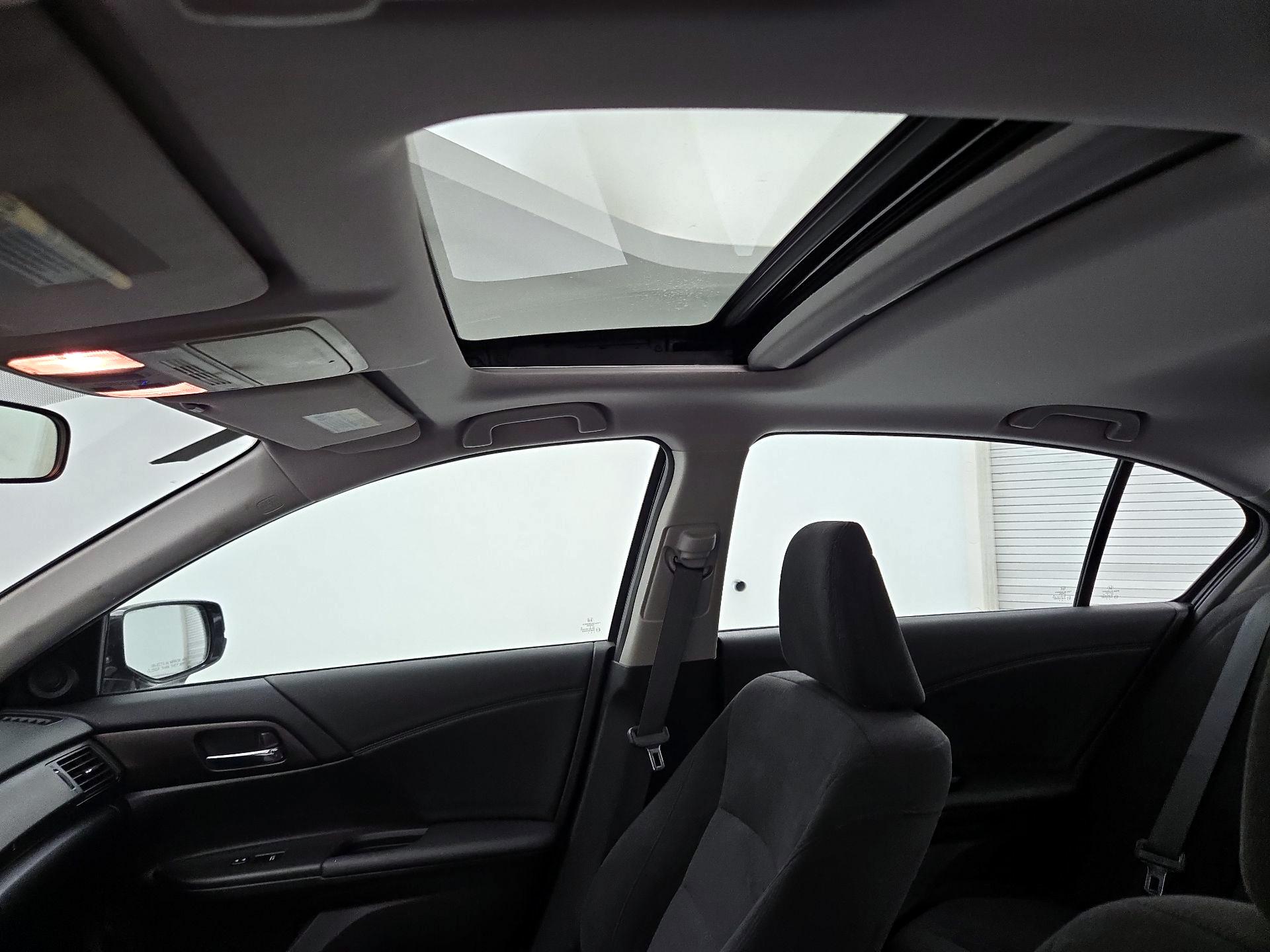 Thumbnail: 2015 Honda Accord - 19