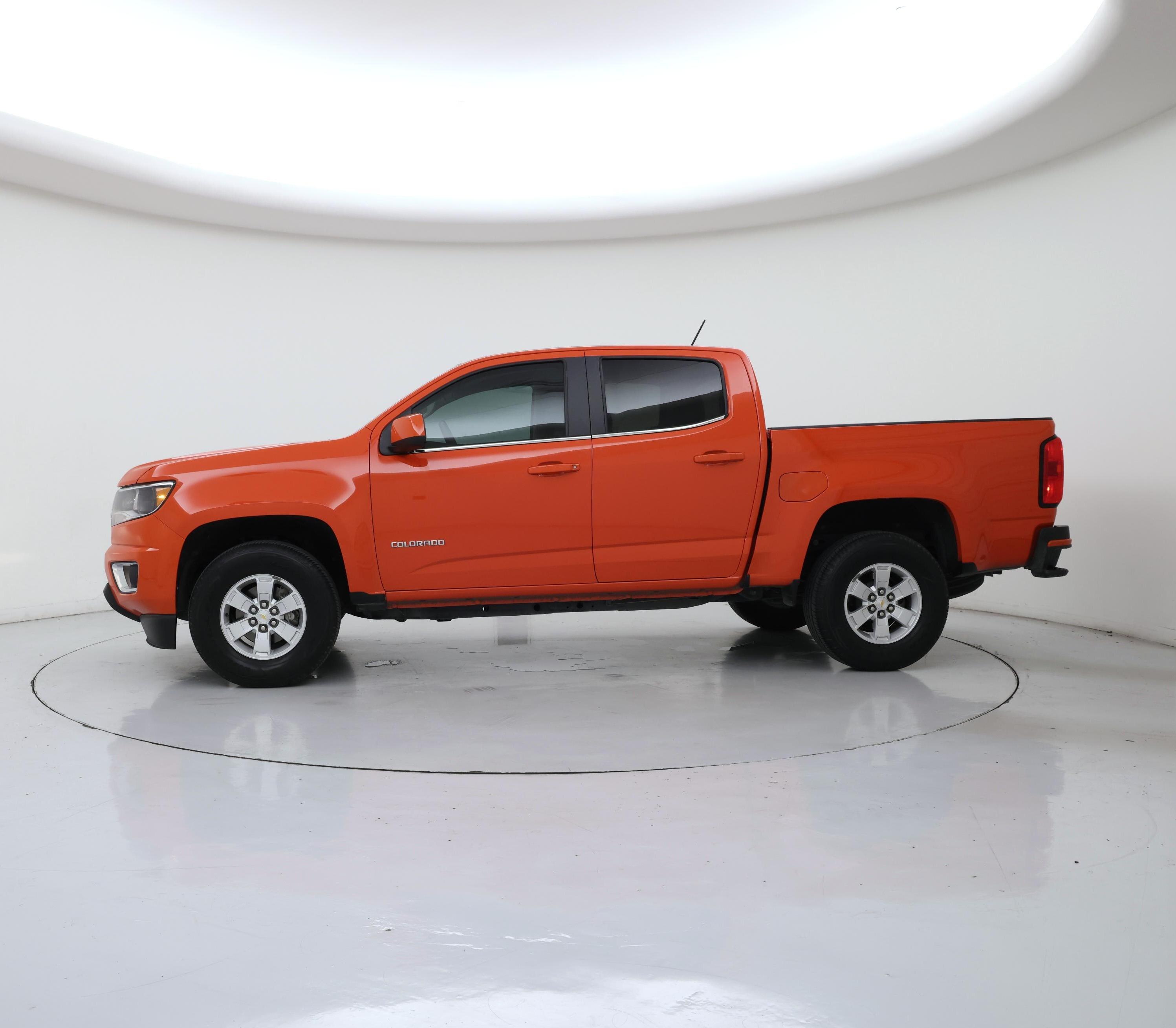 Thumbnail: 2020 Chevrolet Colorado - 3
