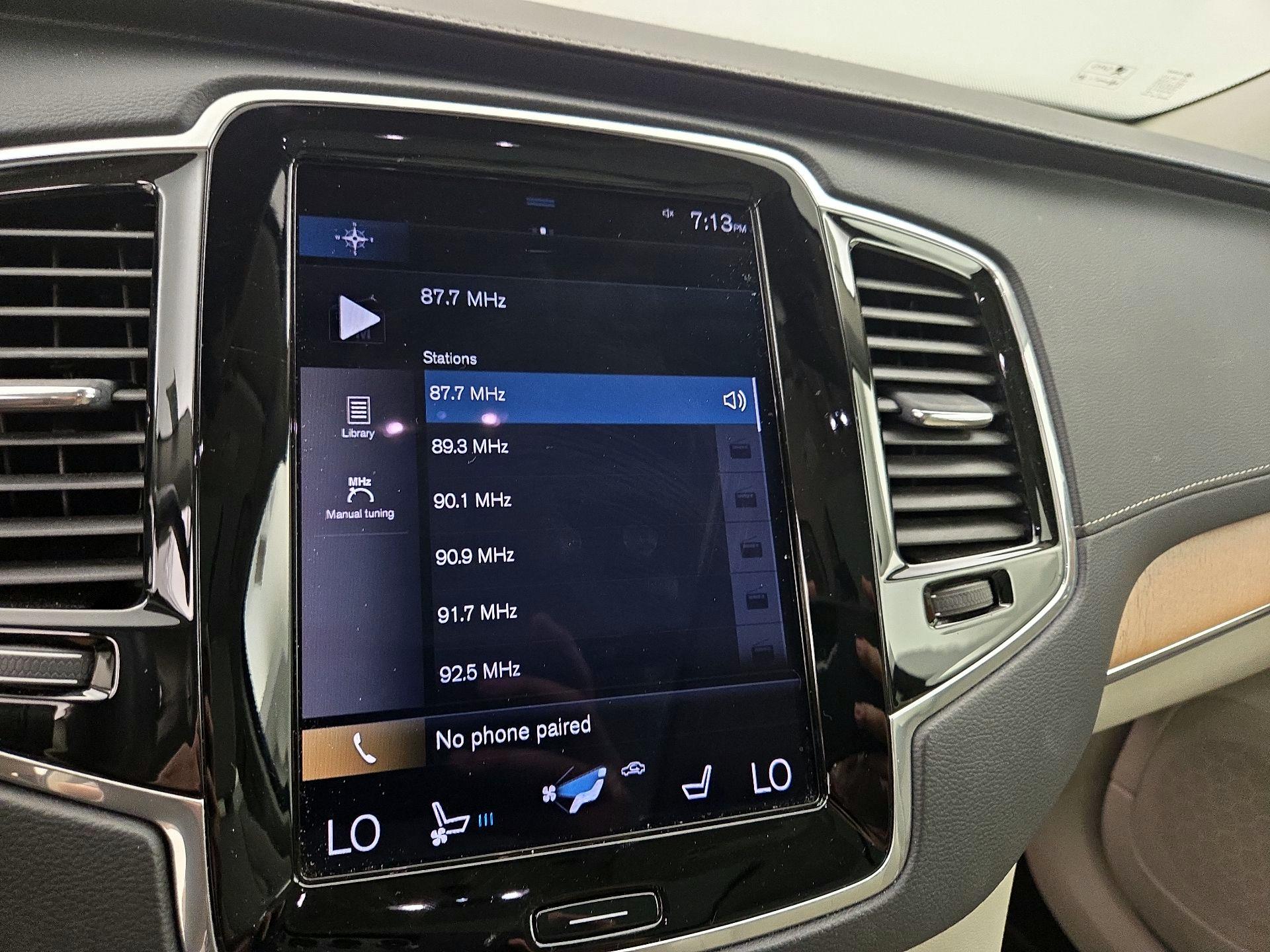 Thumbnail: 2020 Volvo XC90 - 16