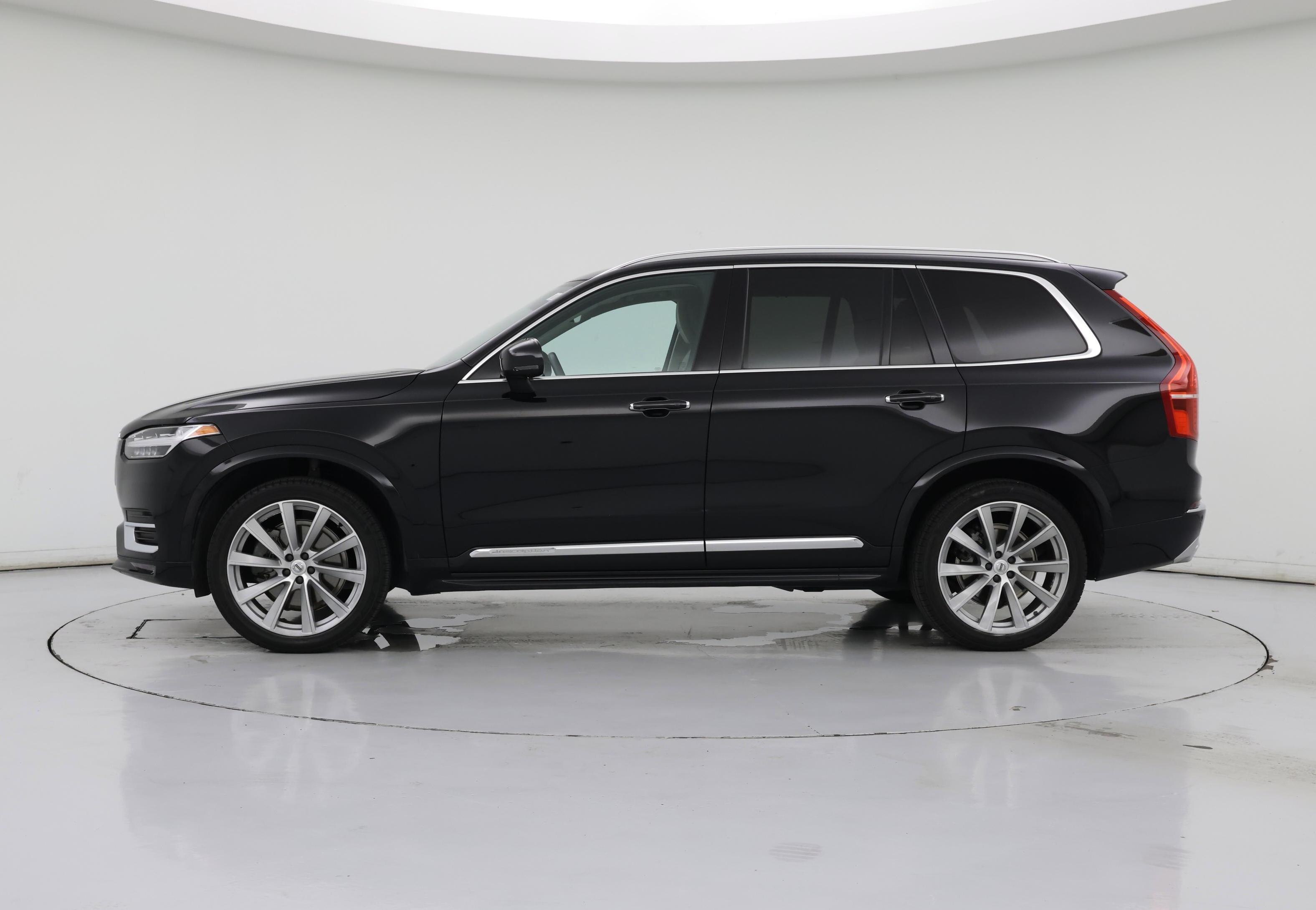 Thumbnail: 2020 Volvo XC90 - 3