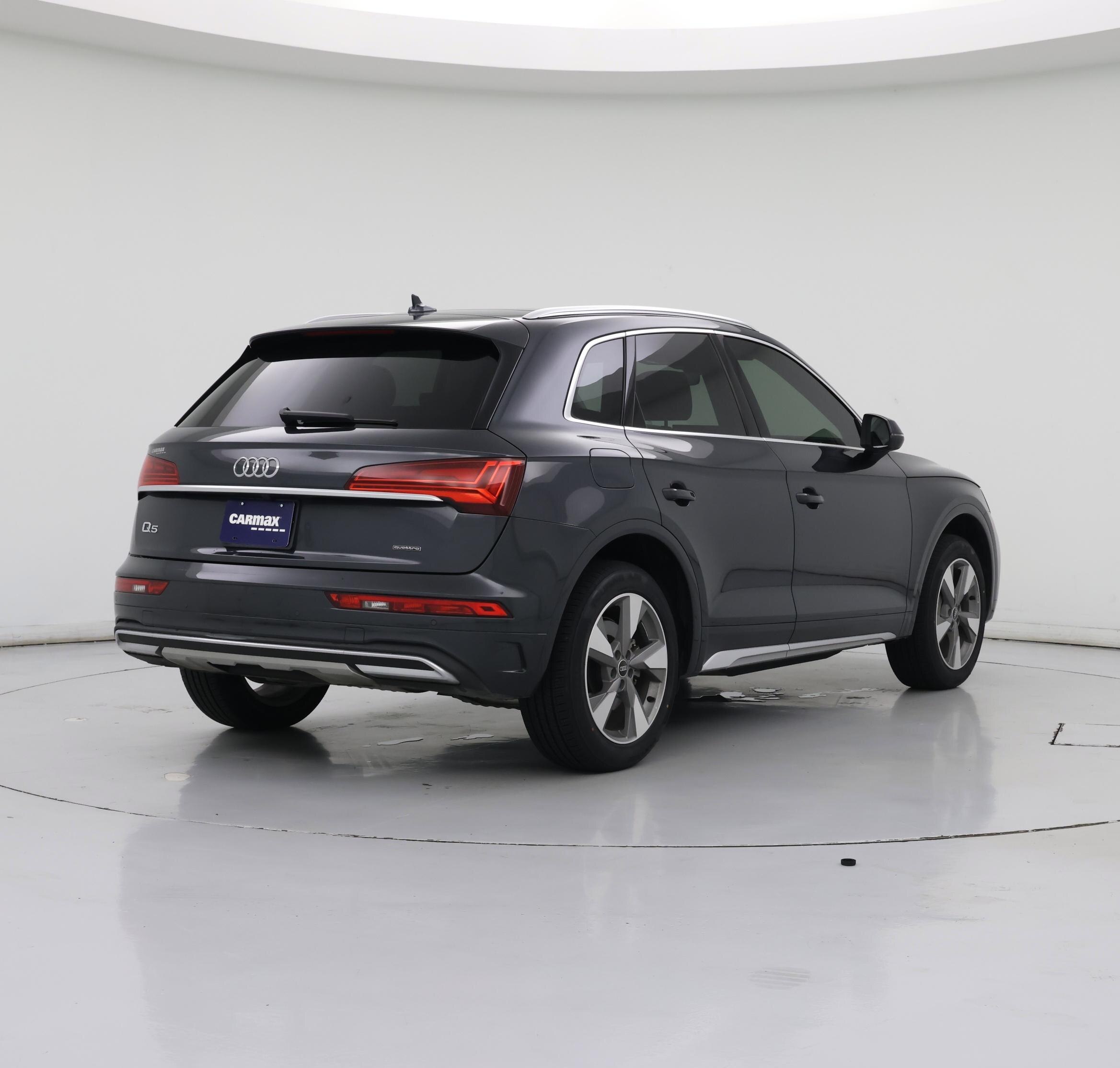 Thumbnail: 2023 Audi Q5 - 8