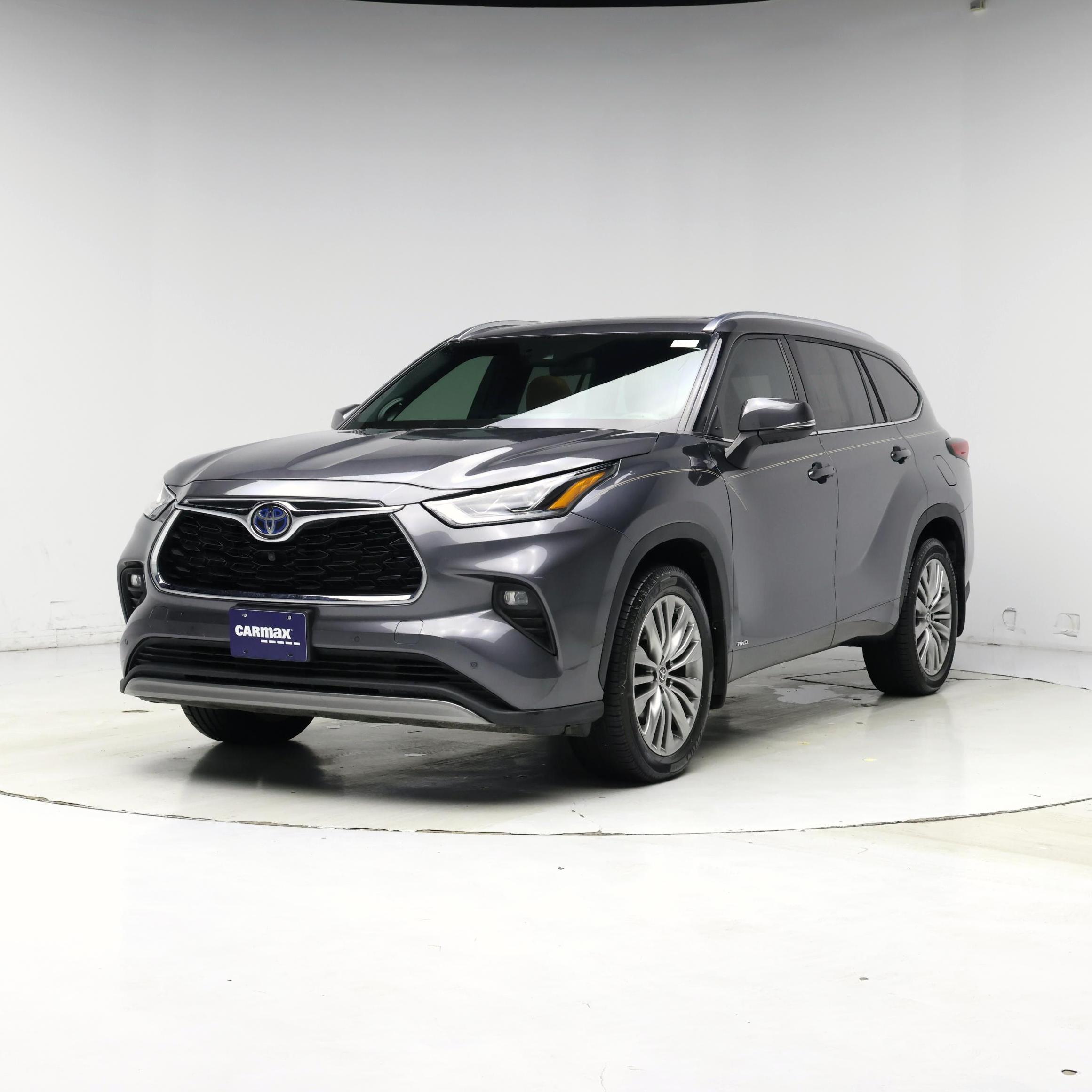 Thumbnail: 2022 Toyota Highlander - 4