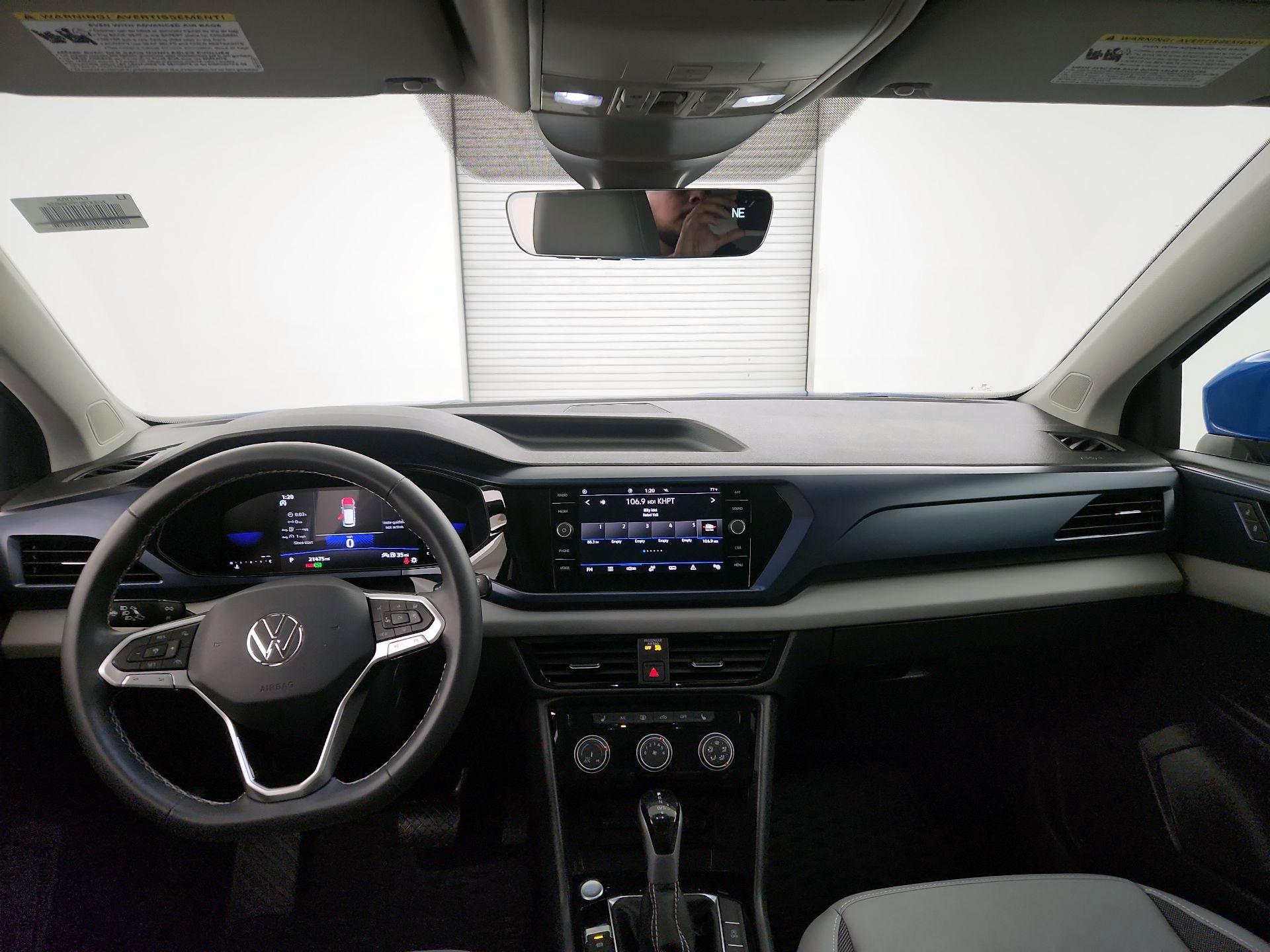 Thumbnail: 2023 Volkswagen Taos - 9