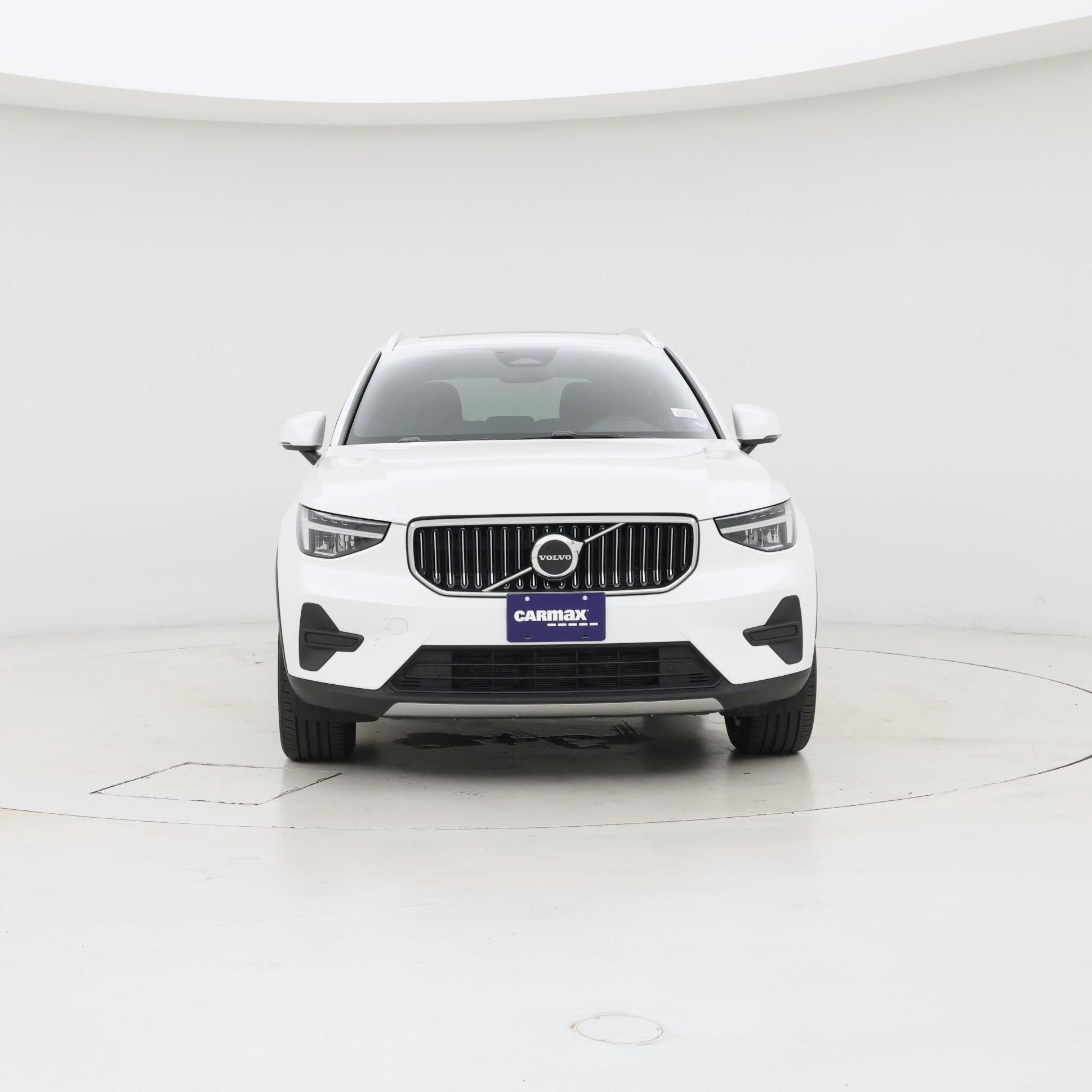 Thumbnail: 2025 Volvo XC40 - 5