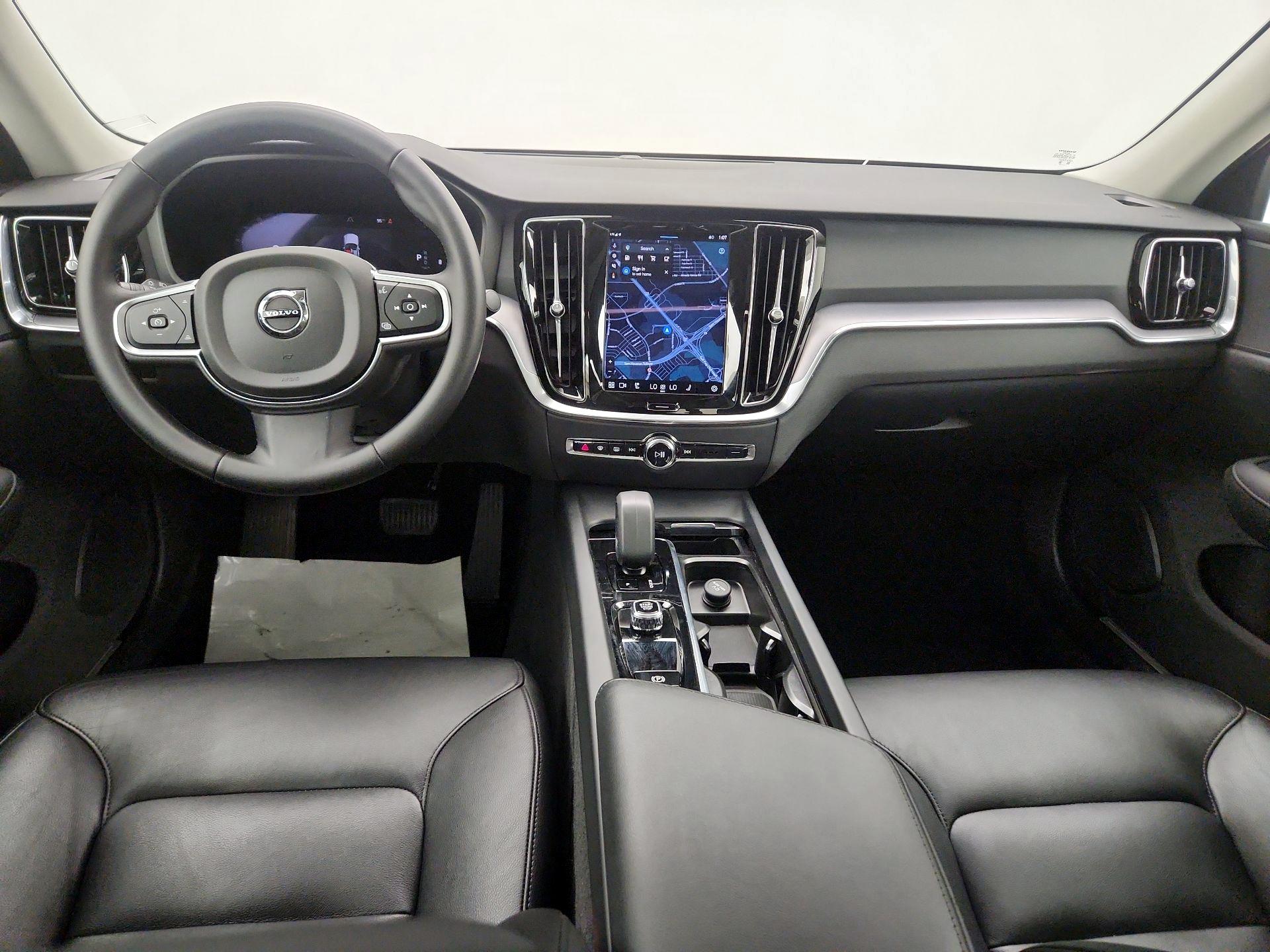 Thumbnail: 2025 Volvo S60 - 9