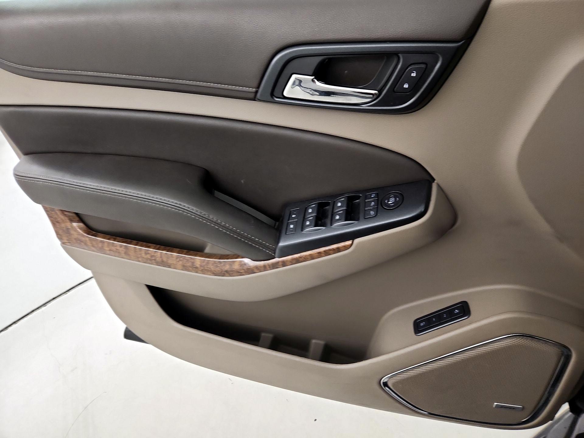 Thumbnail: 2015 Chevrolet Tahoe - 12