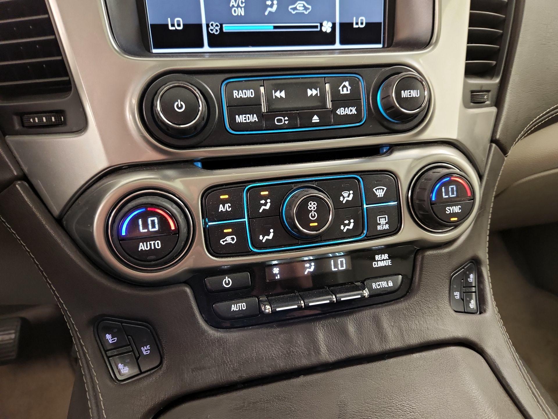 Thumbnail: 2015 Chevrolet Tahoe - 17