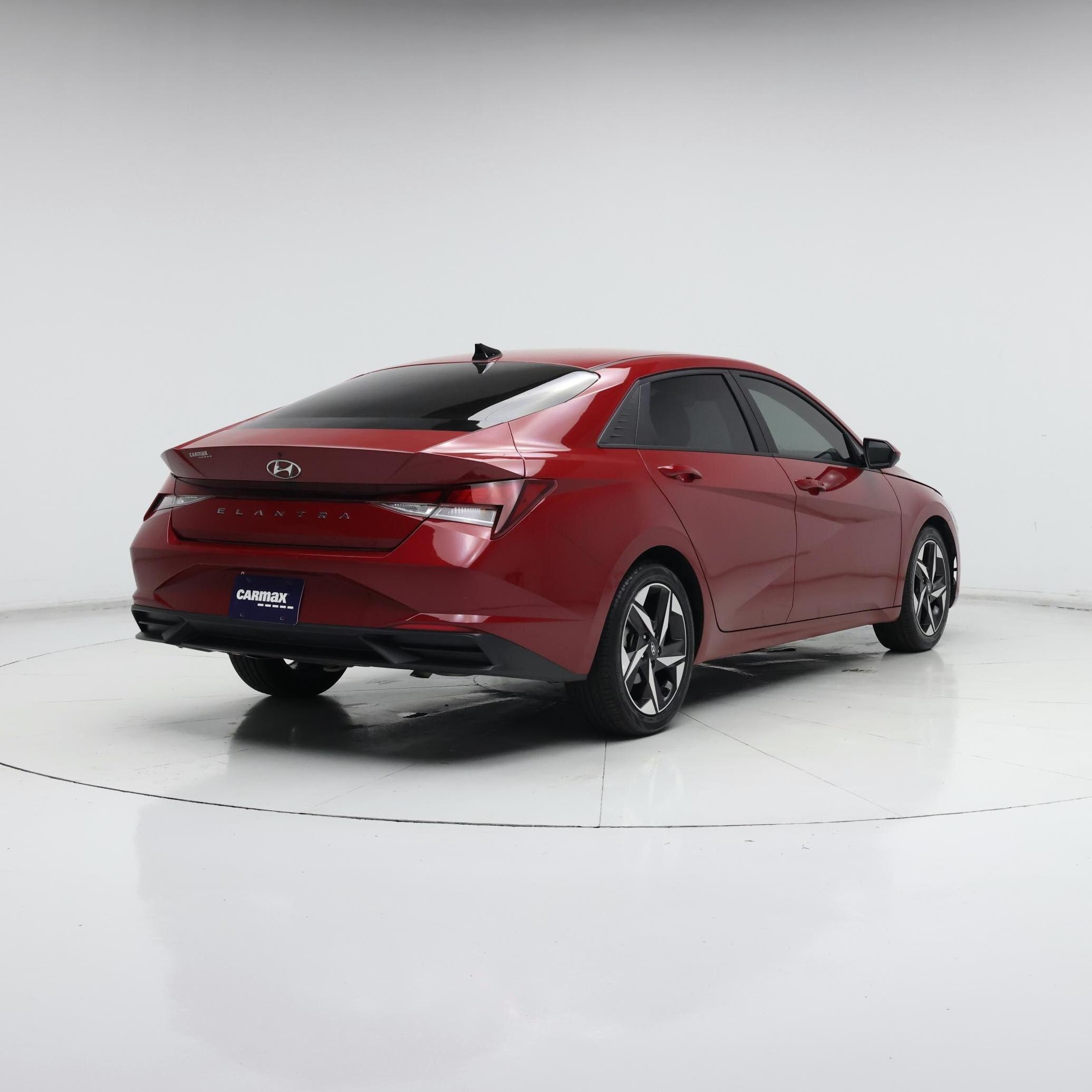Thumbnail: 2023 Hyundai Elantra - 8
