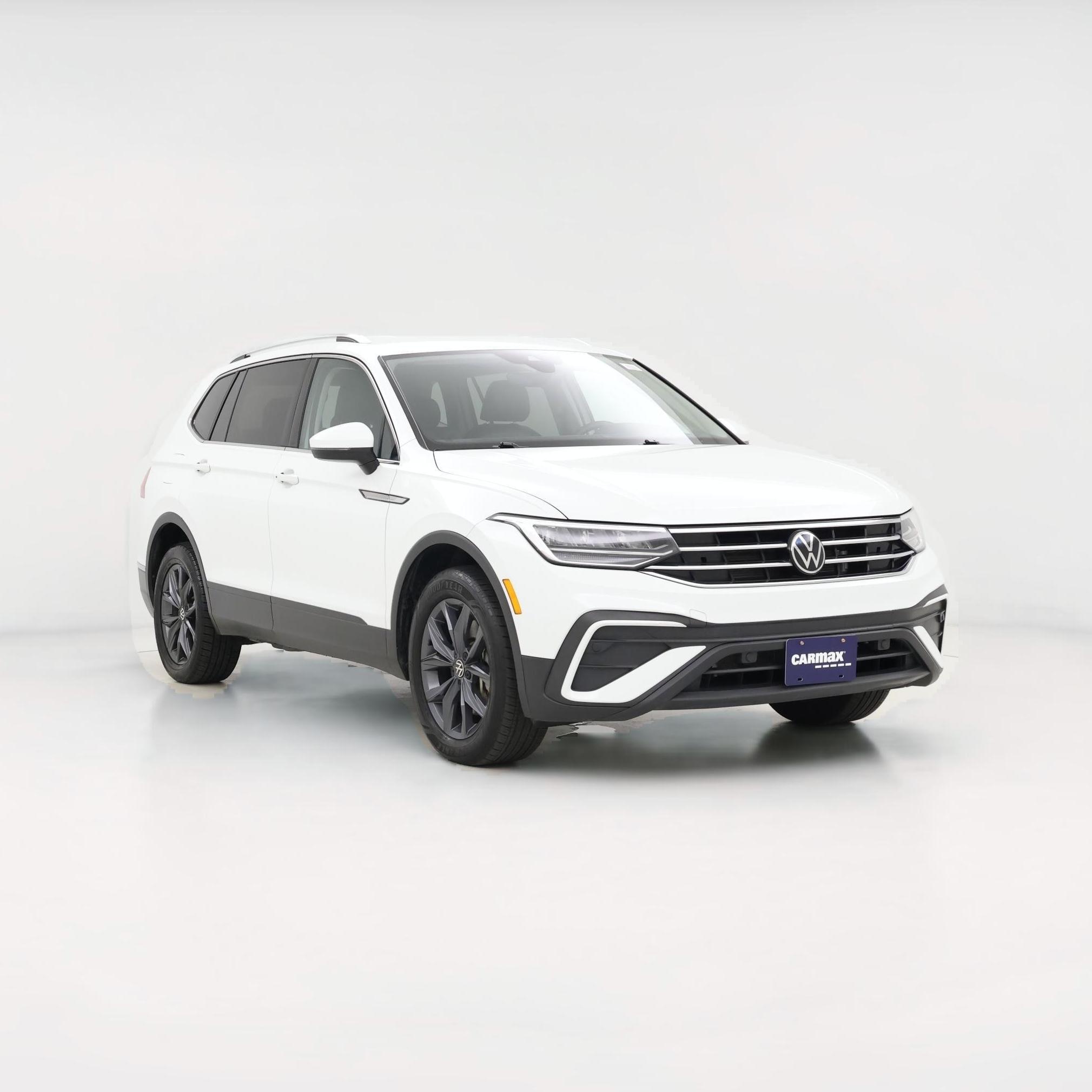 Thumbnail: 2022 Volkswagen Tiguan - 1