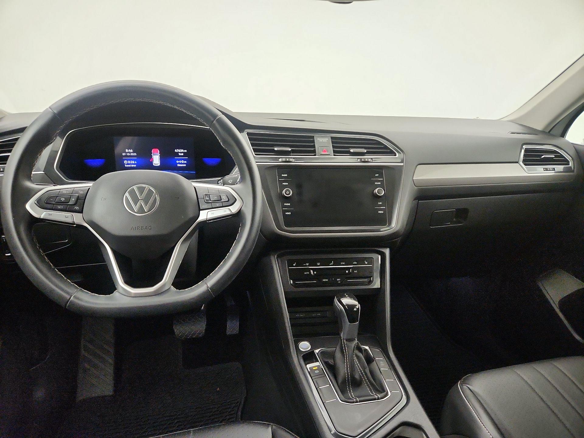 Thumbnail: 2022 Volkswagen Tiguan - 9