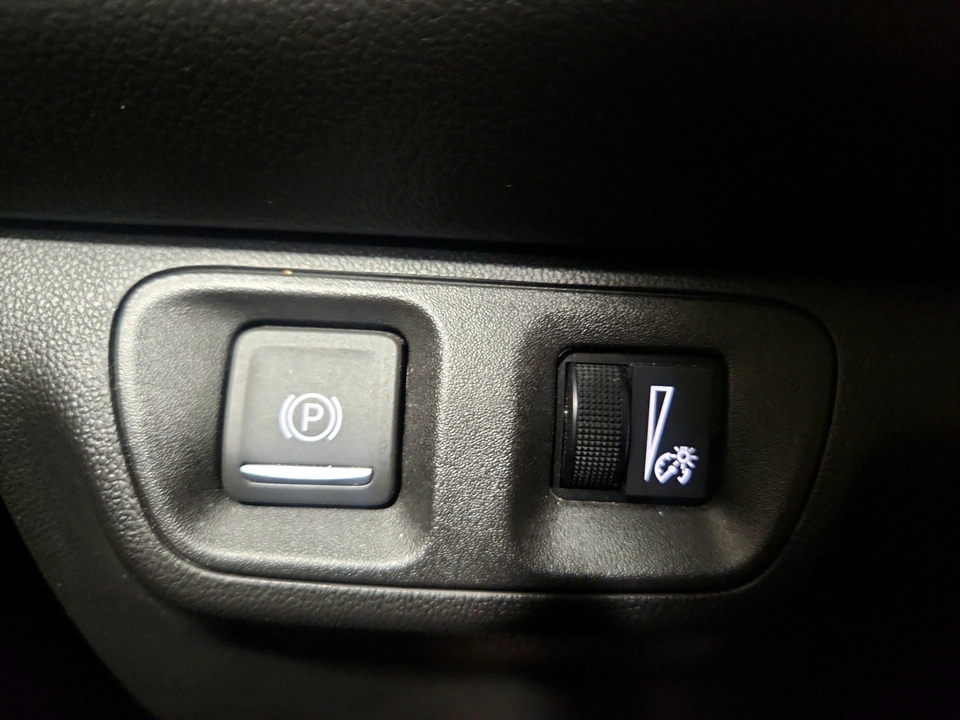 Thumbnail: 2021 GMC Acadia - 13