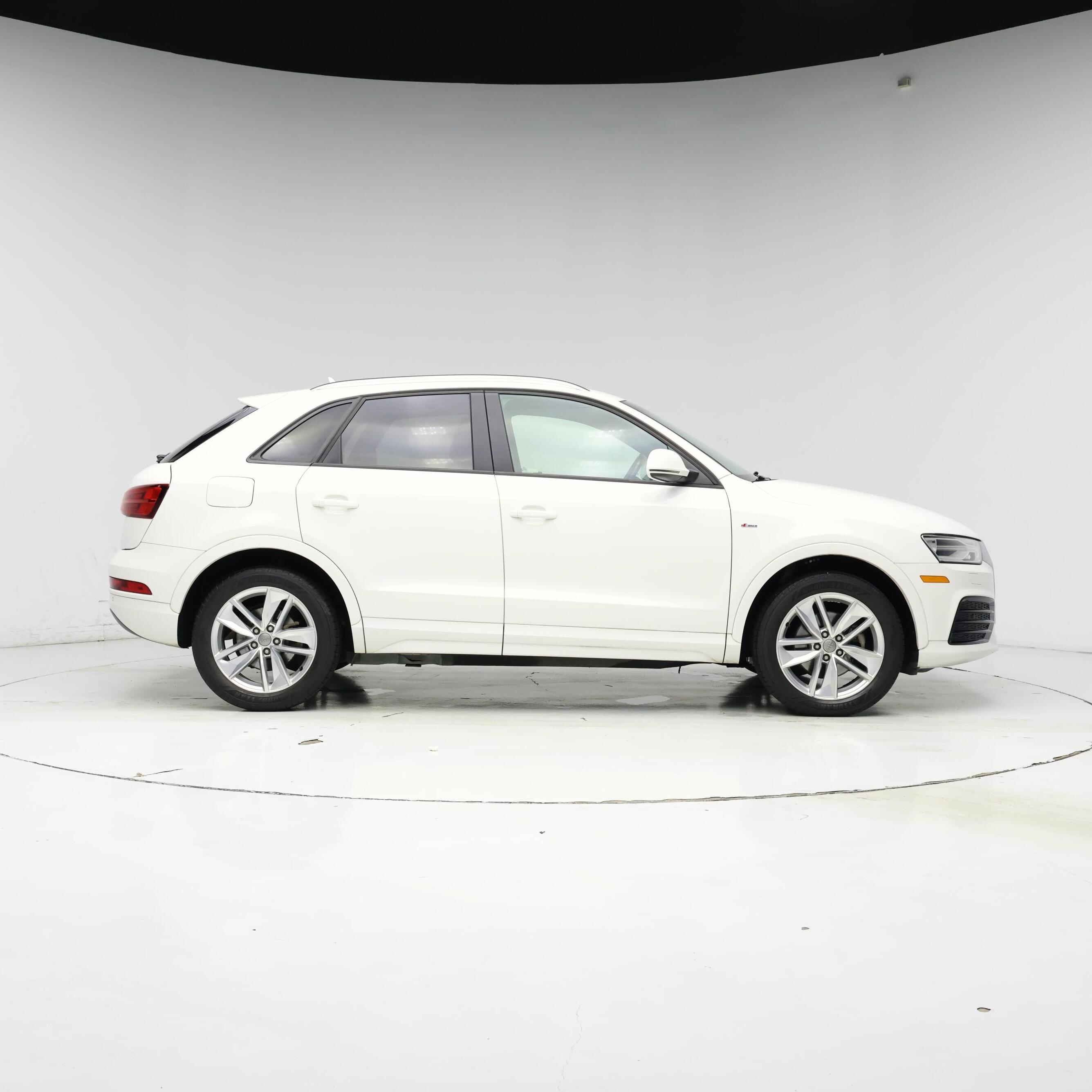 Thumbnail: 2018 Audi Q3 - 7
