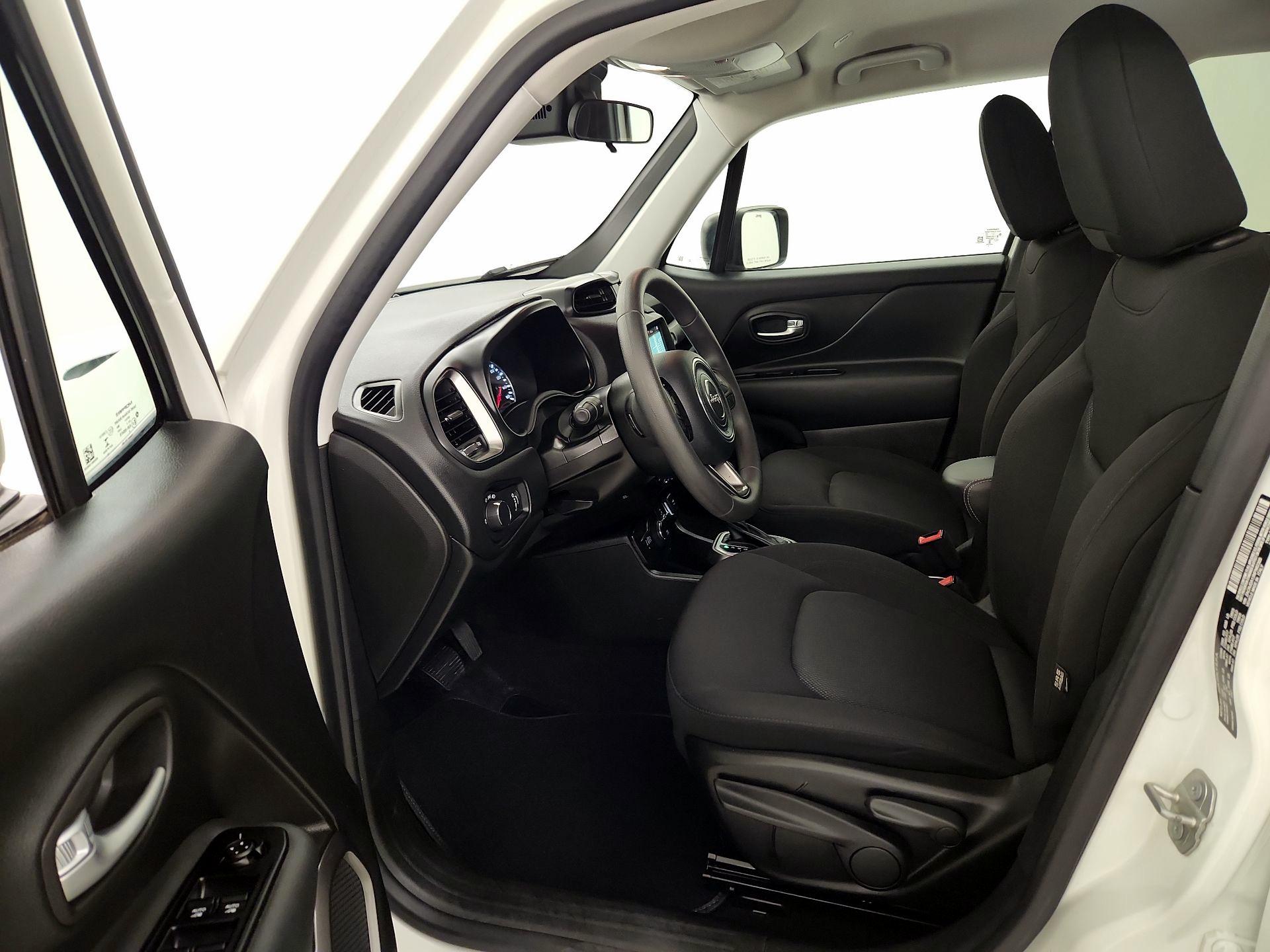 Thumbnail: 2022 Jeep Renegade - 11