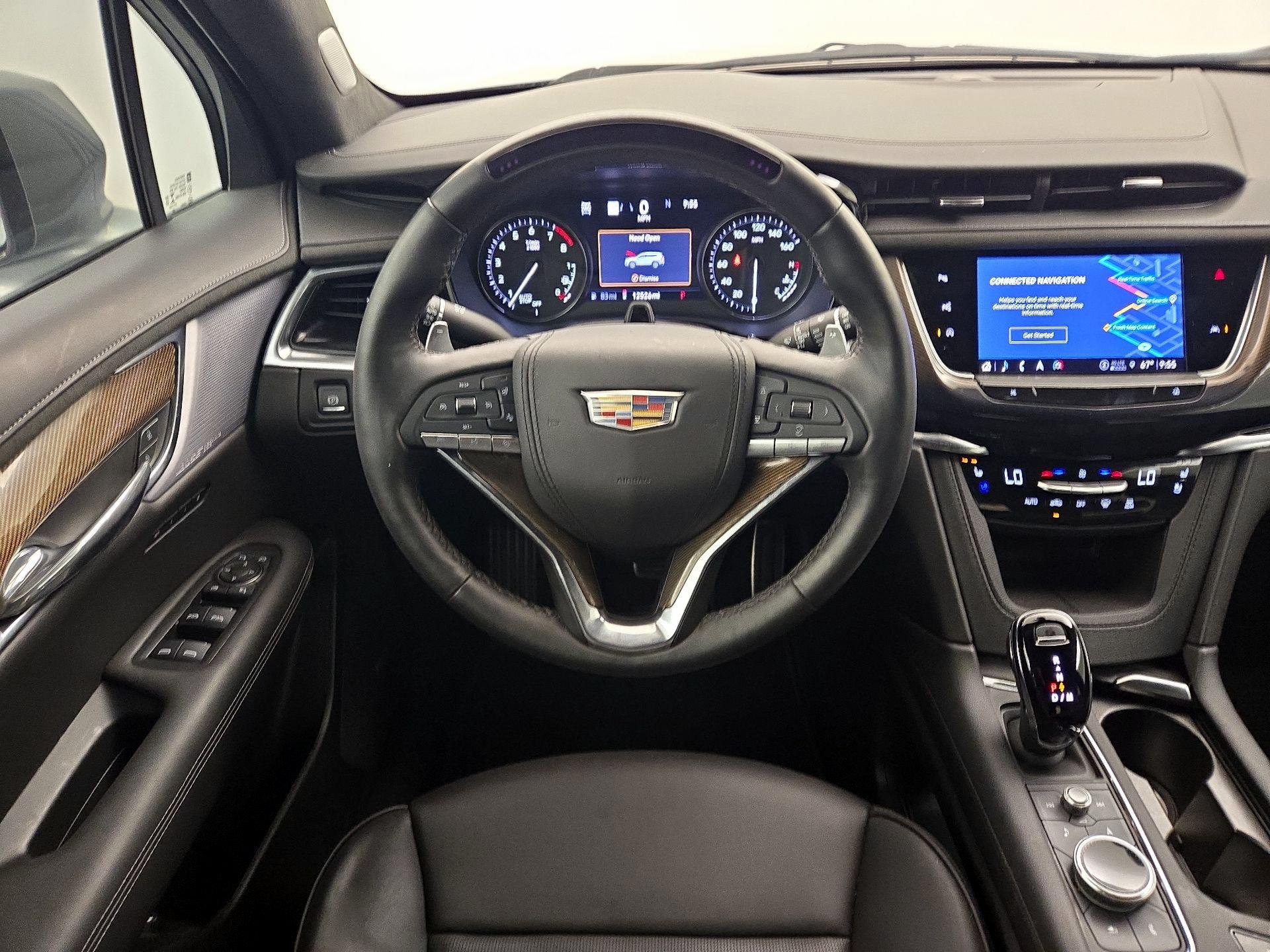Thumbnail: 2023 Cadillac XT6 - 10