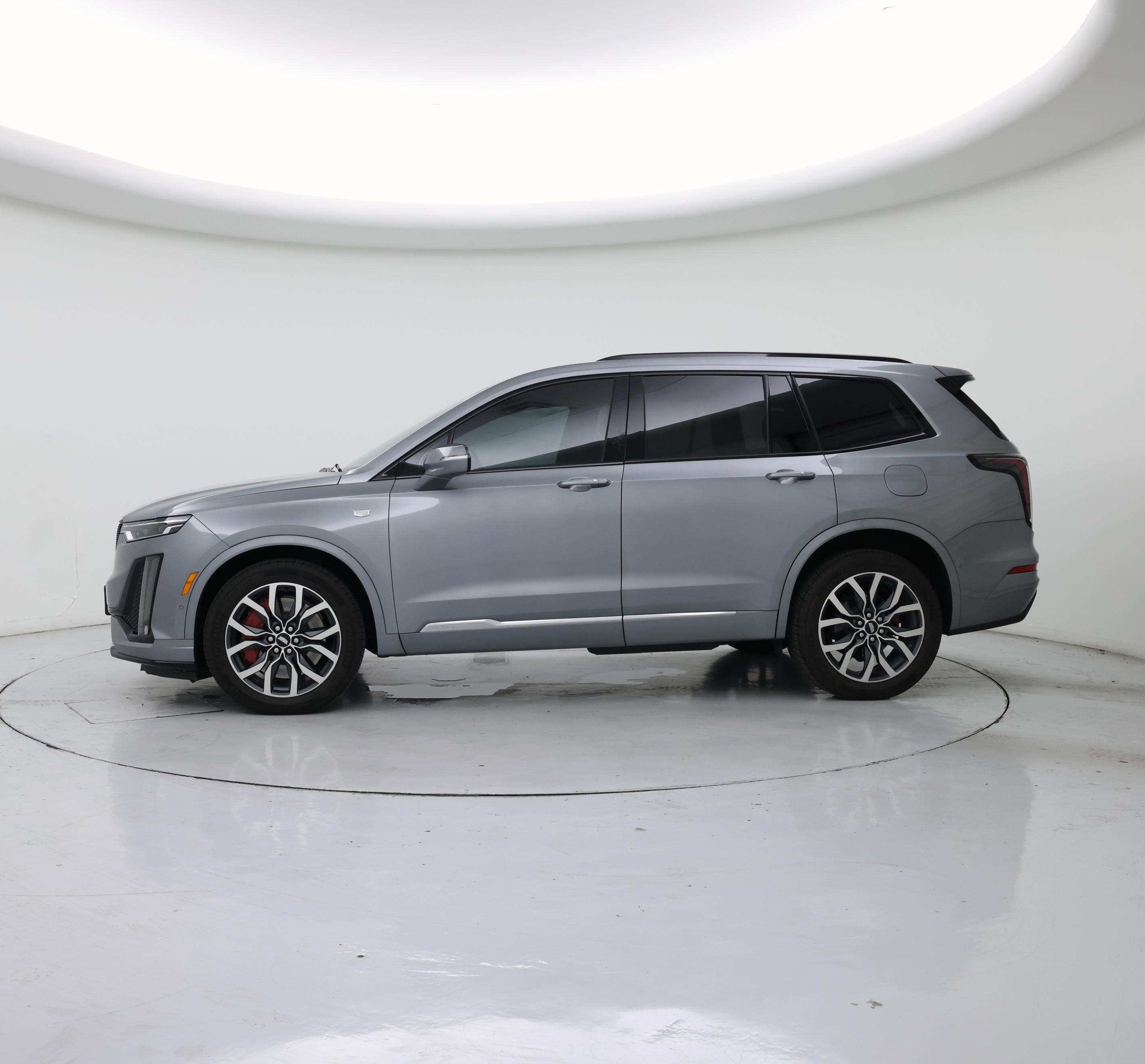 Thumbnail: 2023 Cadillac XT6 - 3