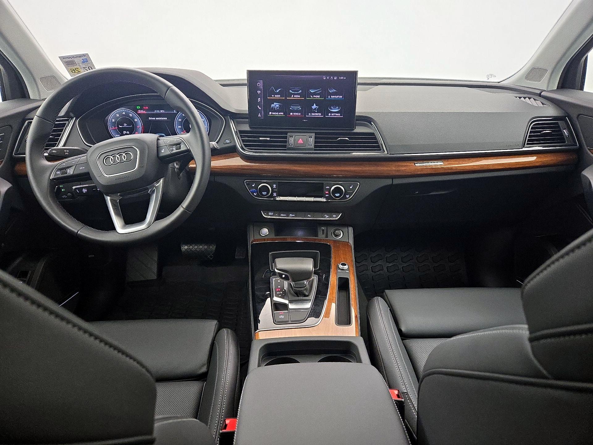 Thumbnail: 2023 Audi Q5 - 9