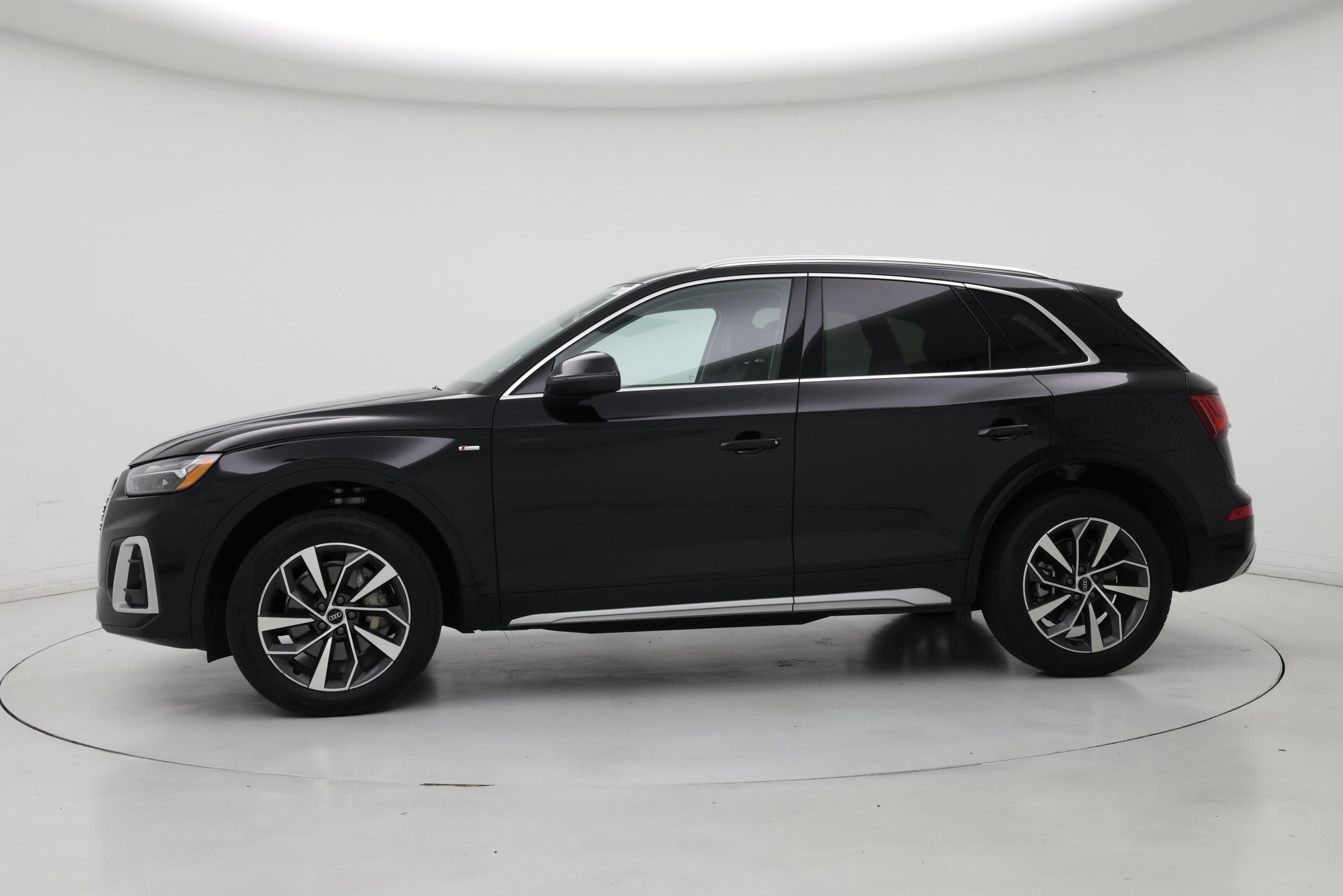 Thumbnail: 2023 Audi Q5 - 3