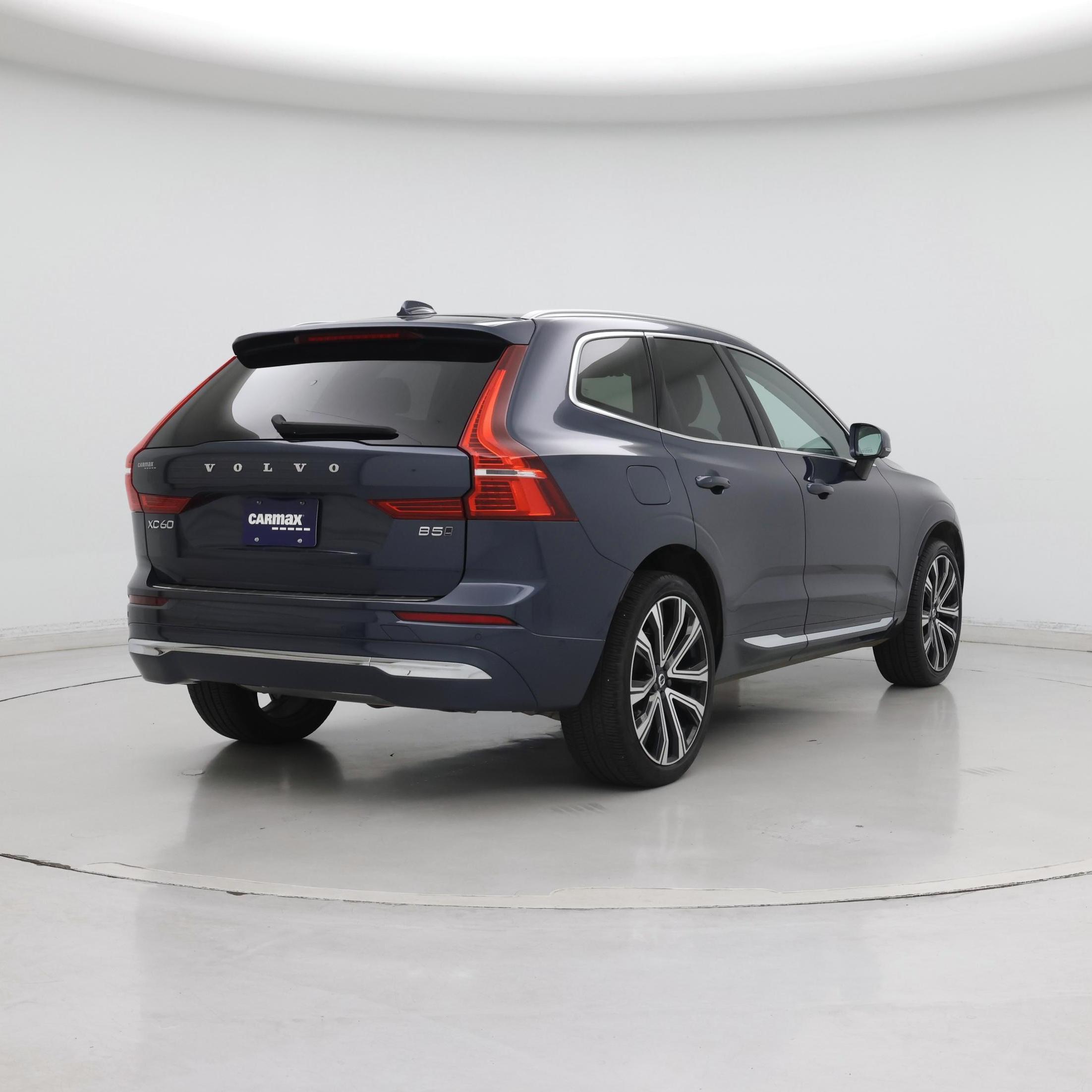 Thumbnail: 2023 Volvo XC60 - 8