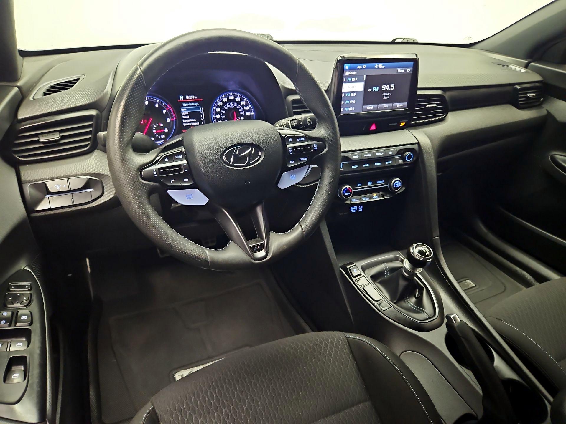 Thumbnail: 2019 Hyundai Veloster - 9