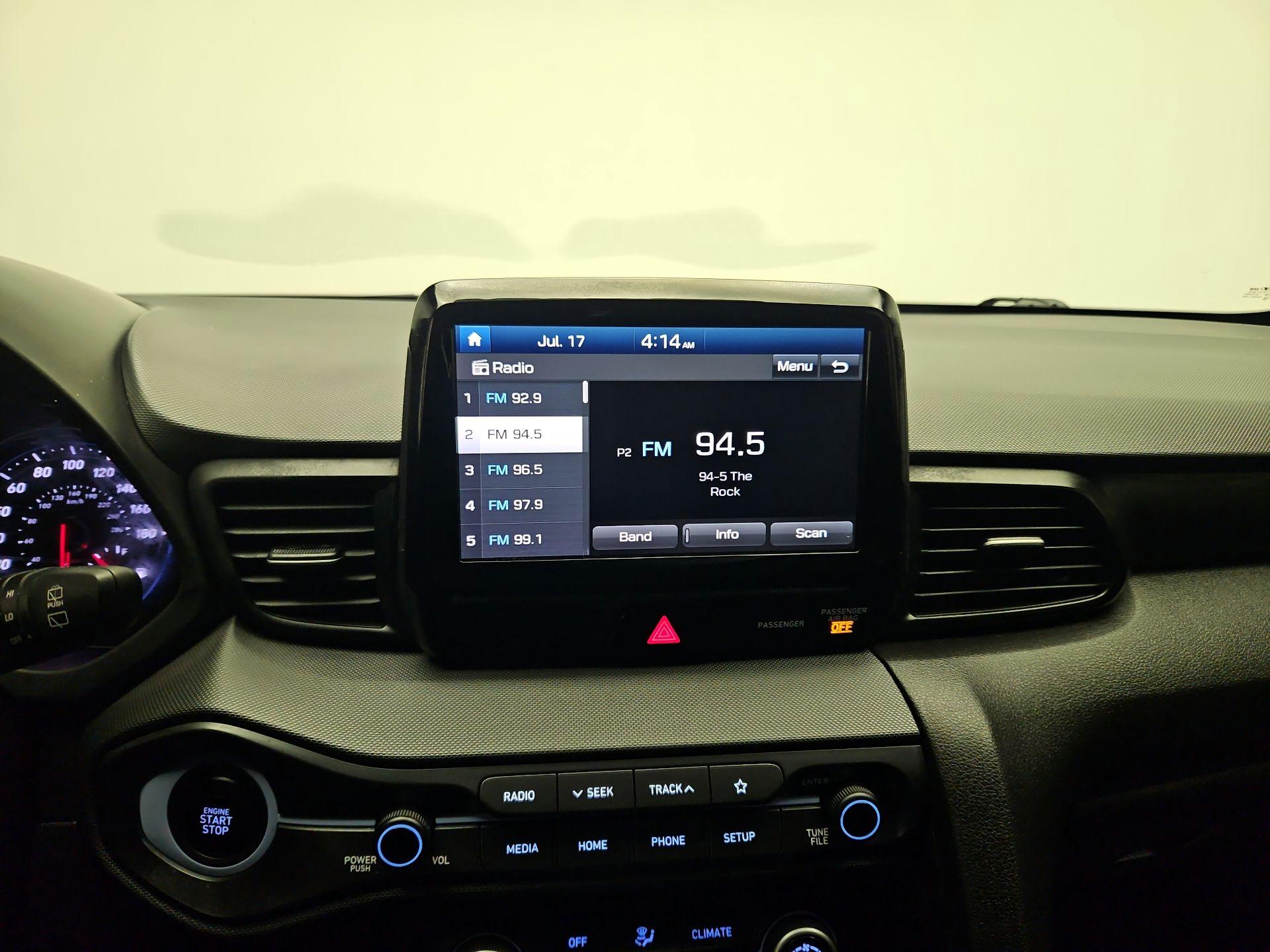 Thumbnail: 2019 Hyundai Veloster - 14