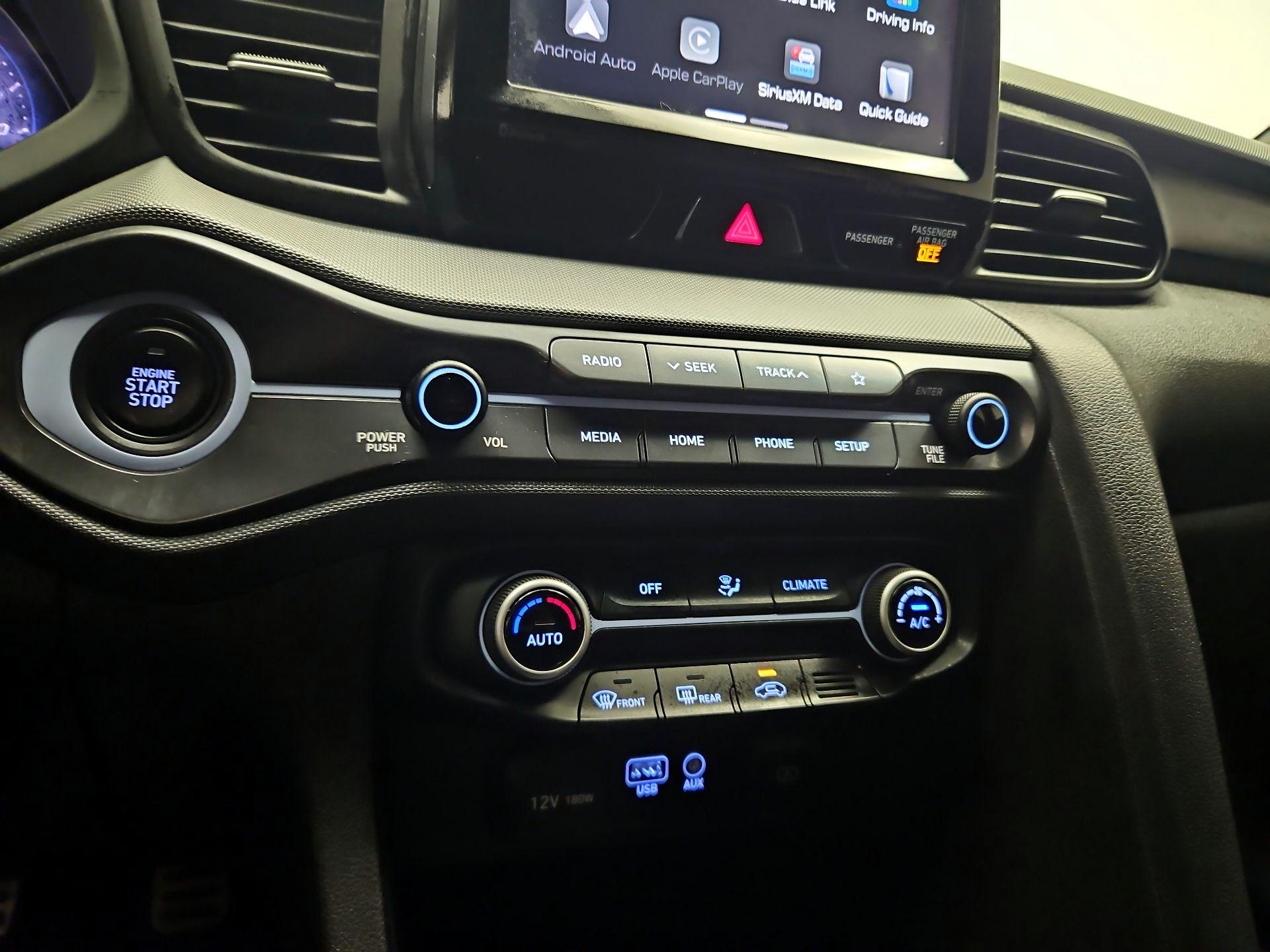 Thumbnail: 2019 Hyundai Veloster - 15