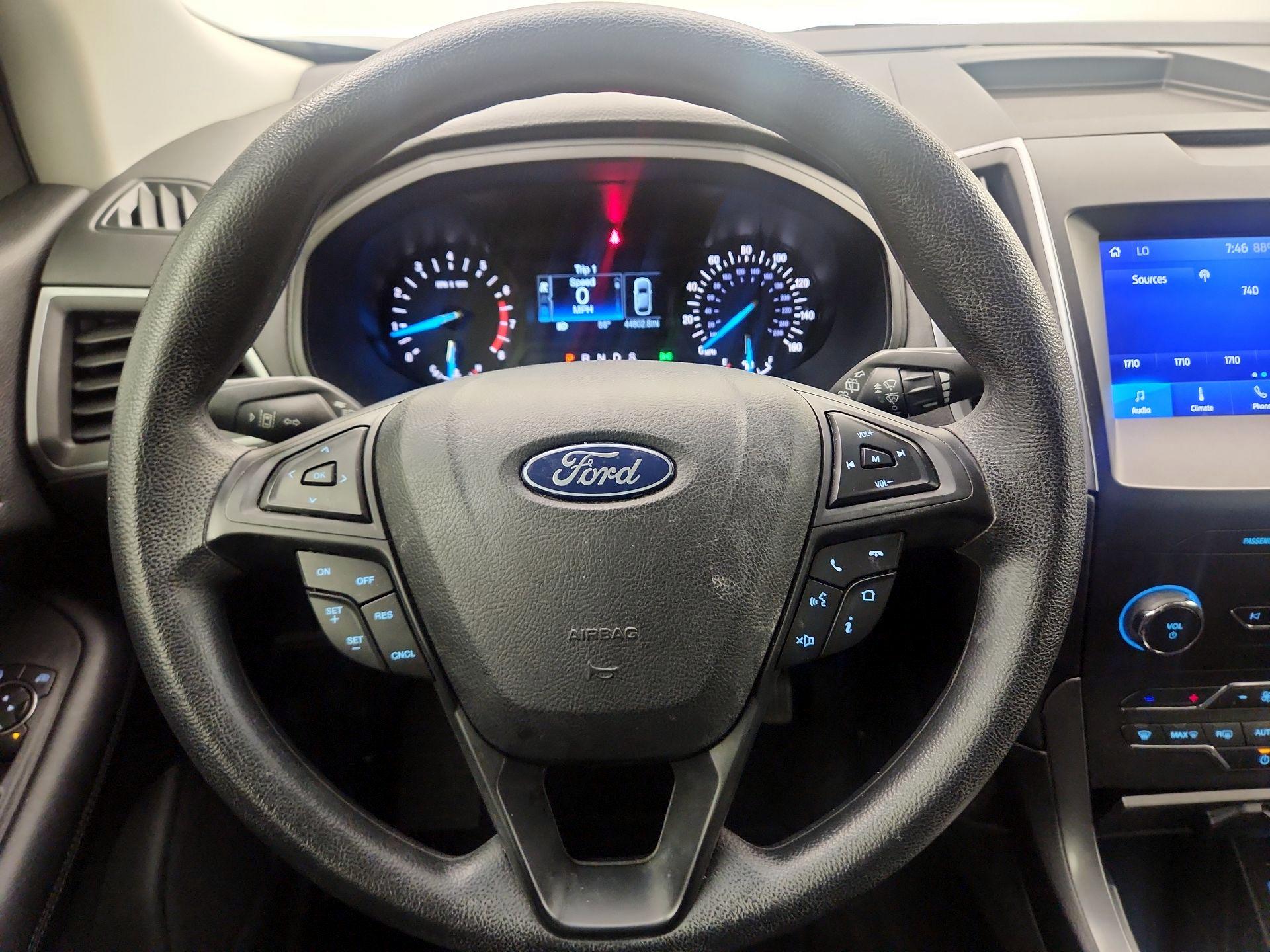 Thumbnail: 2020 Ford Edge - 10