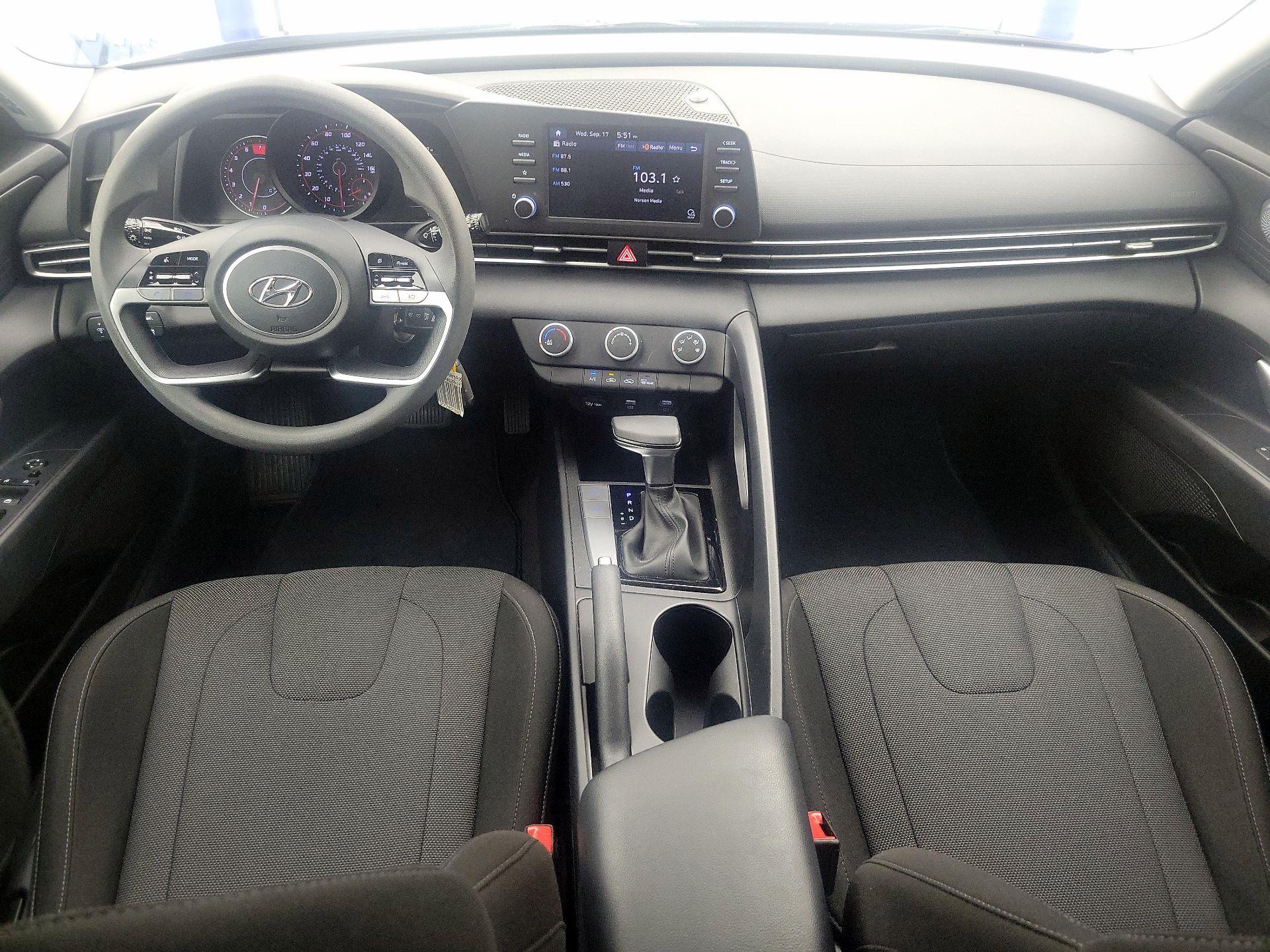 Thumbnail: 2023 Hyundai Elantra - 9