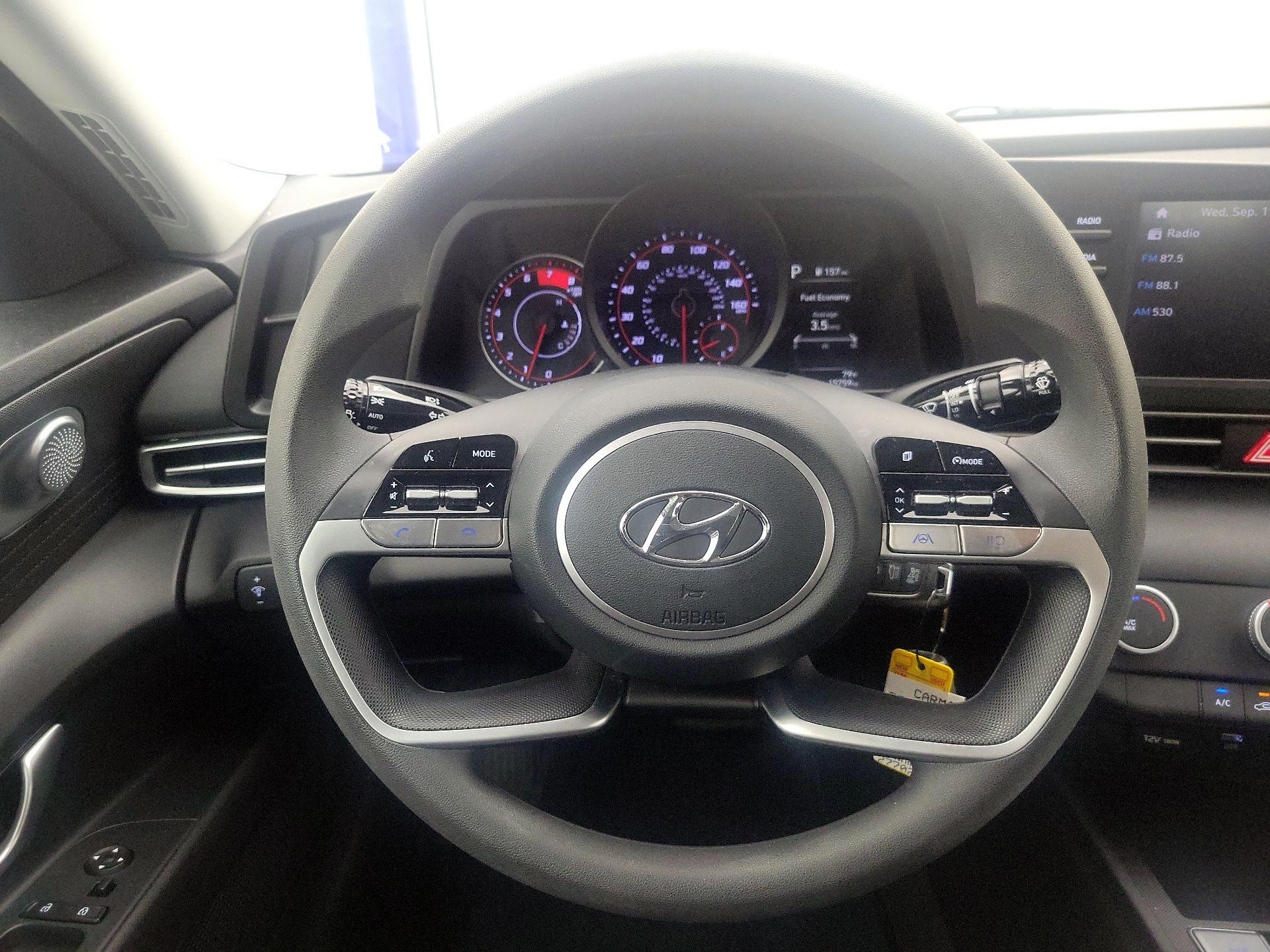 Thumbnail: 2023 Hyundai Elantra - 10