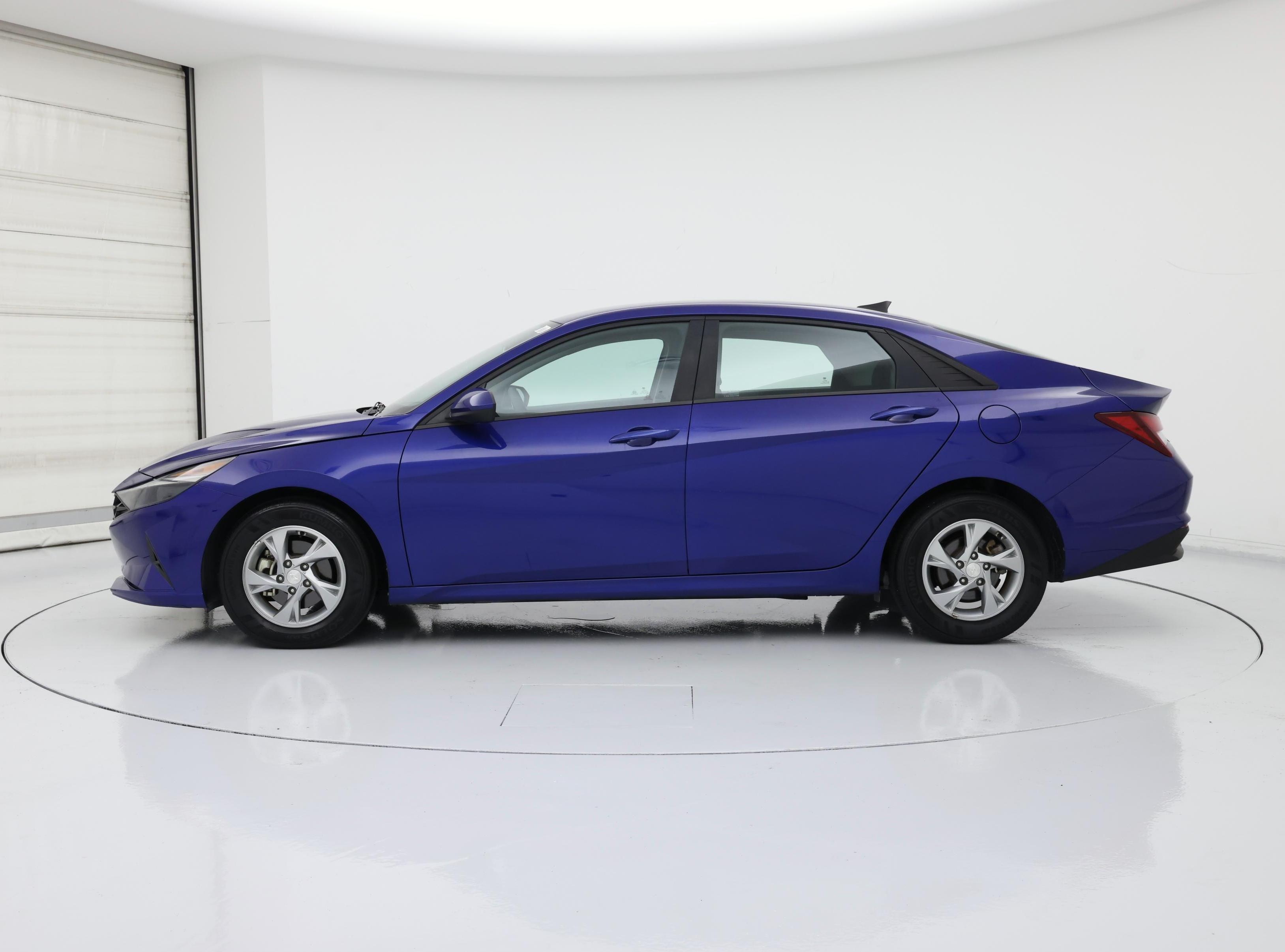Thumbnail: 2023 Hyundai Elantra - 3
