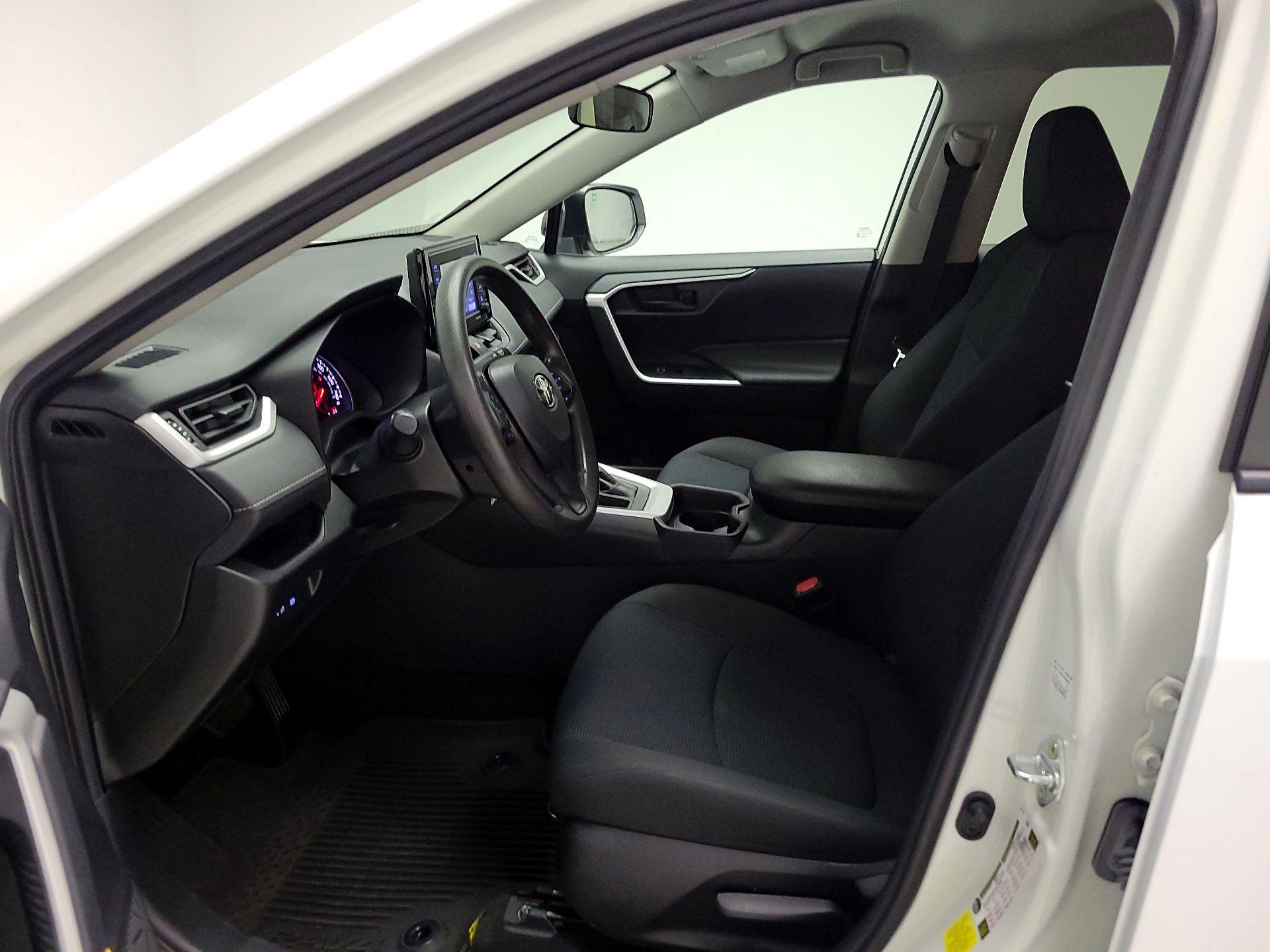 Thumbnail: 2021 Toyota RAV4 - 11