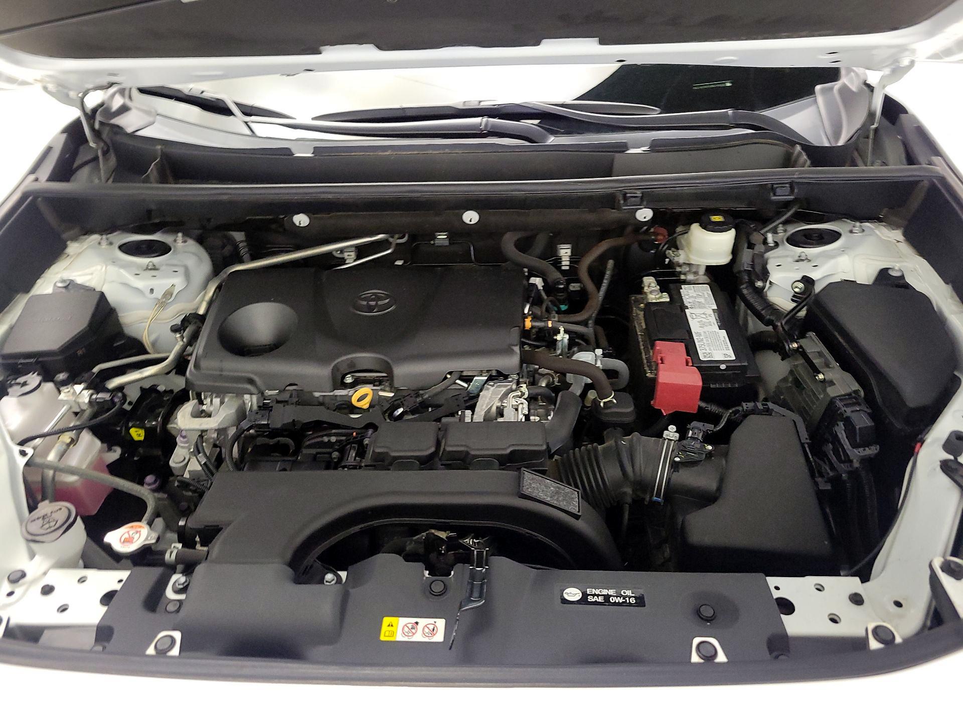 Thumbnail: 2021 Toyota RAV4 - 20